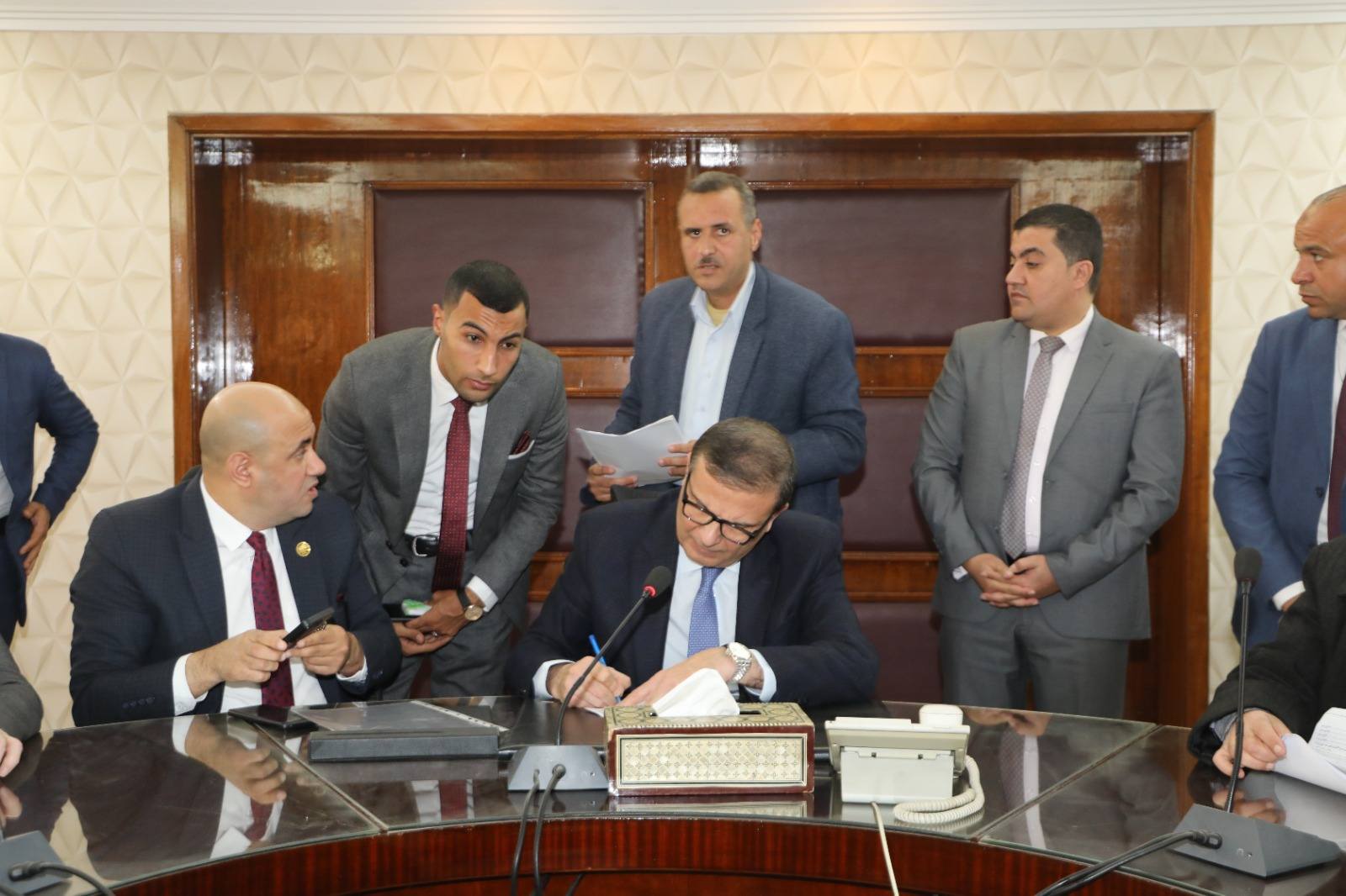 وزير الزراعة يستقبل عدد من مزارعي ومنتفعي الإصلاح الزراعي