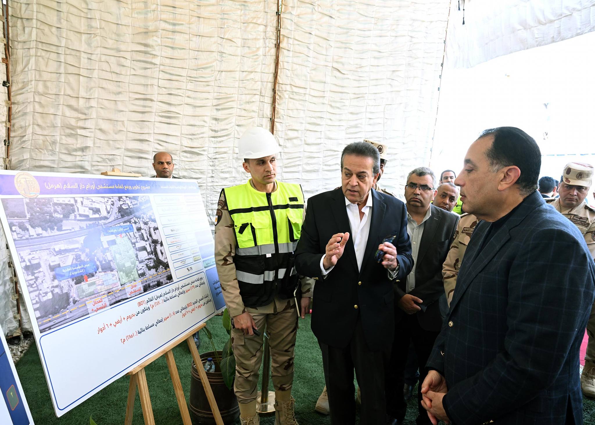 رئيس الوزراء يتفقد مستشفى أورام دار السلام