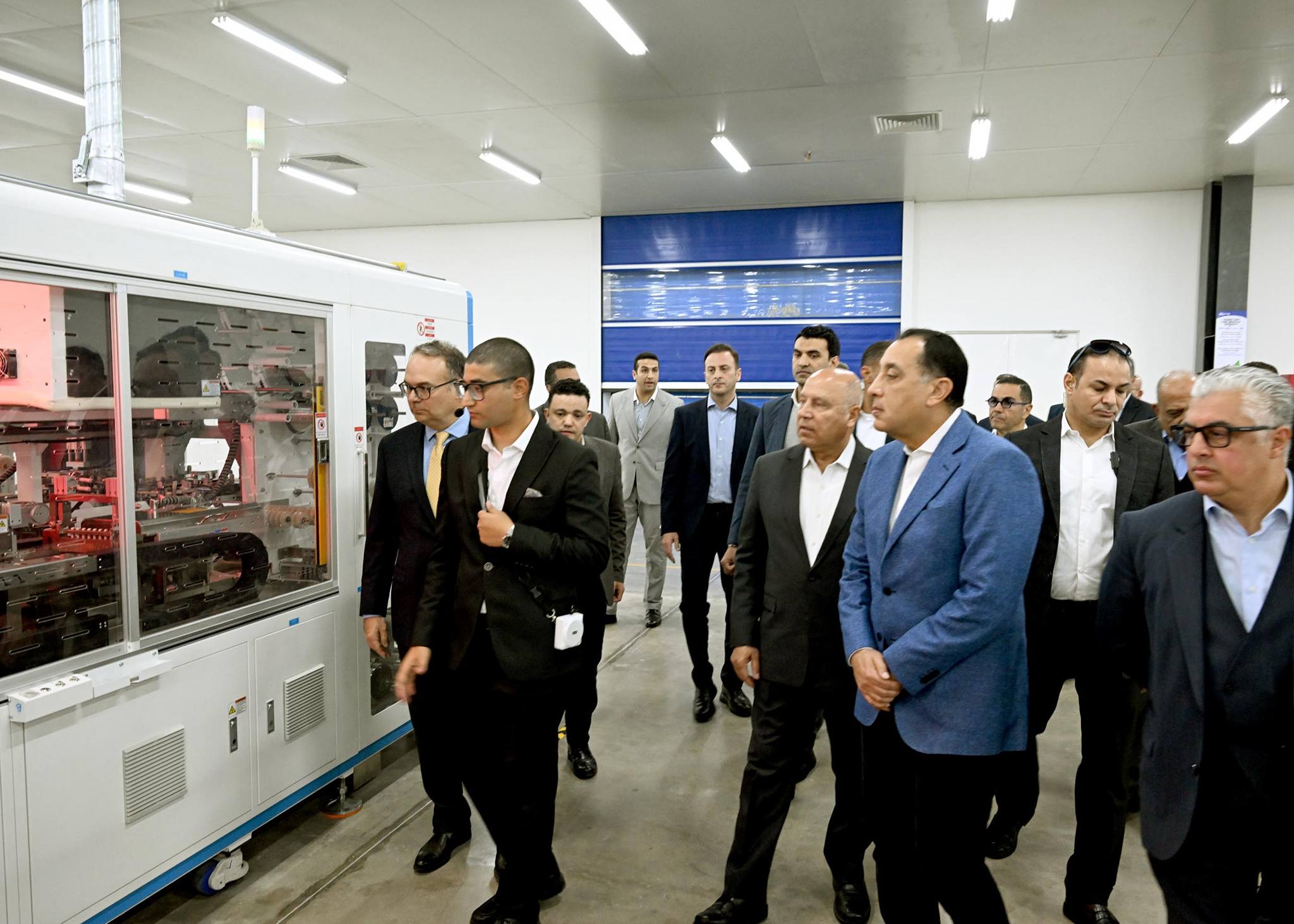 رئيس الوزراء يفتتح مجمع مصانع إيليت سولار