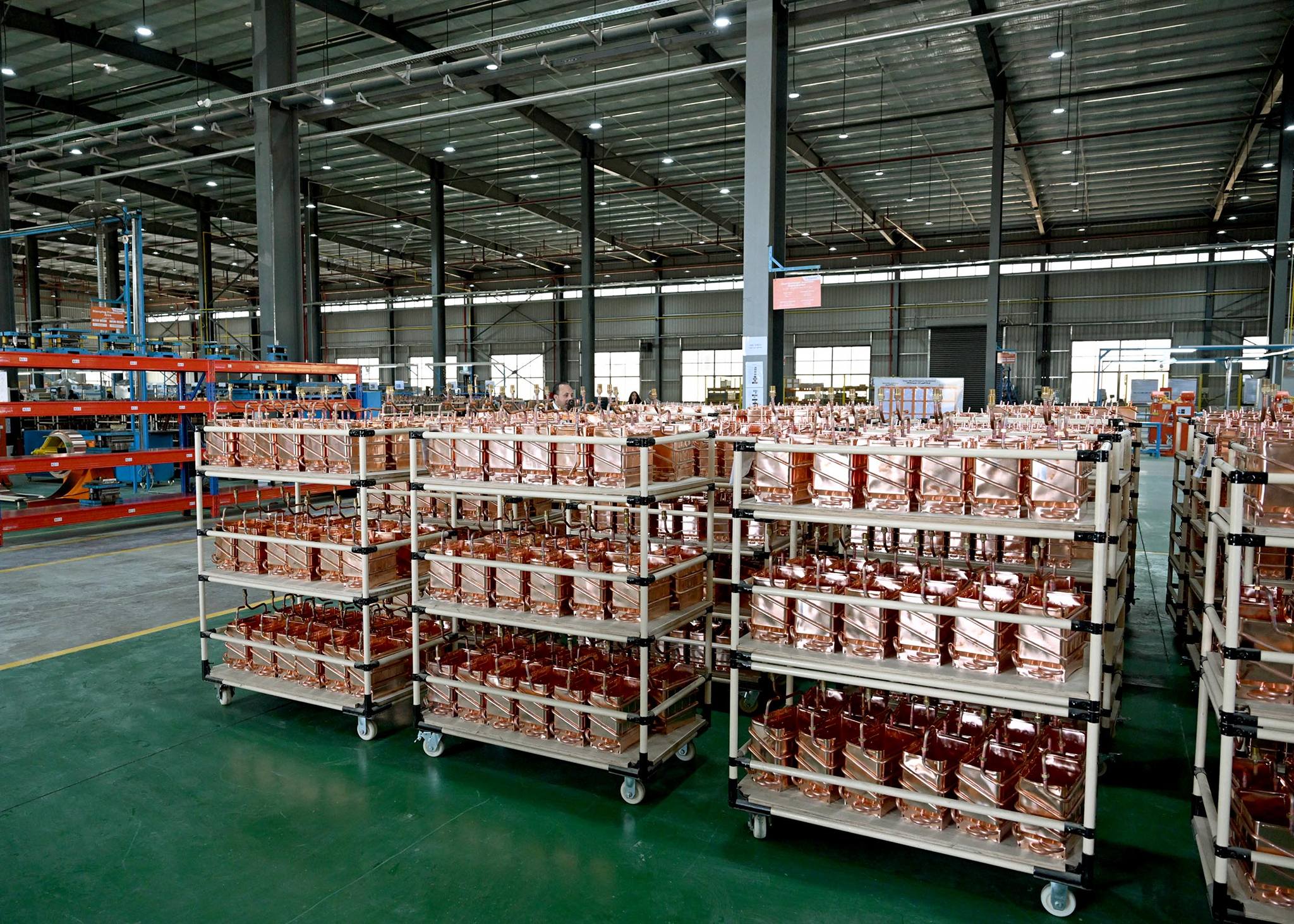 رئيس الوزراء يفتتح مصنع فانوارد الصيني