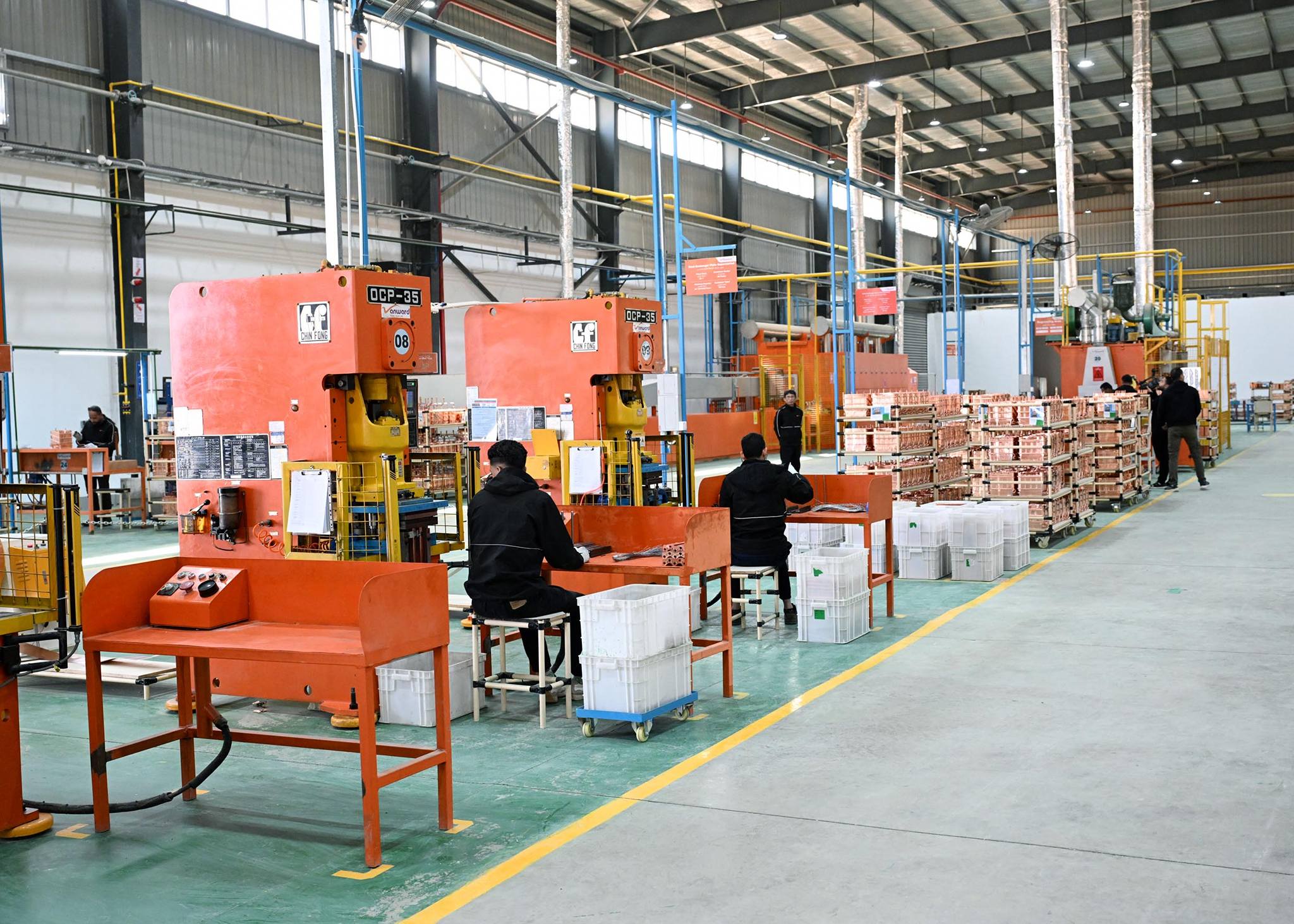 رئيس الوزراء يفتتح مصنع فانوارد الصيني