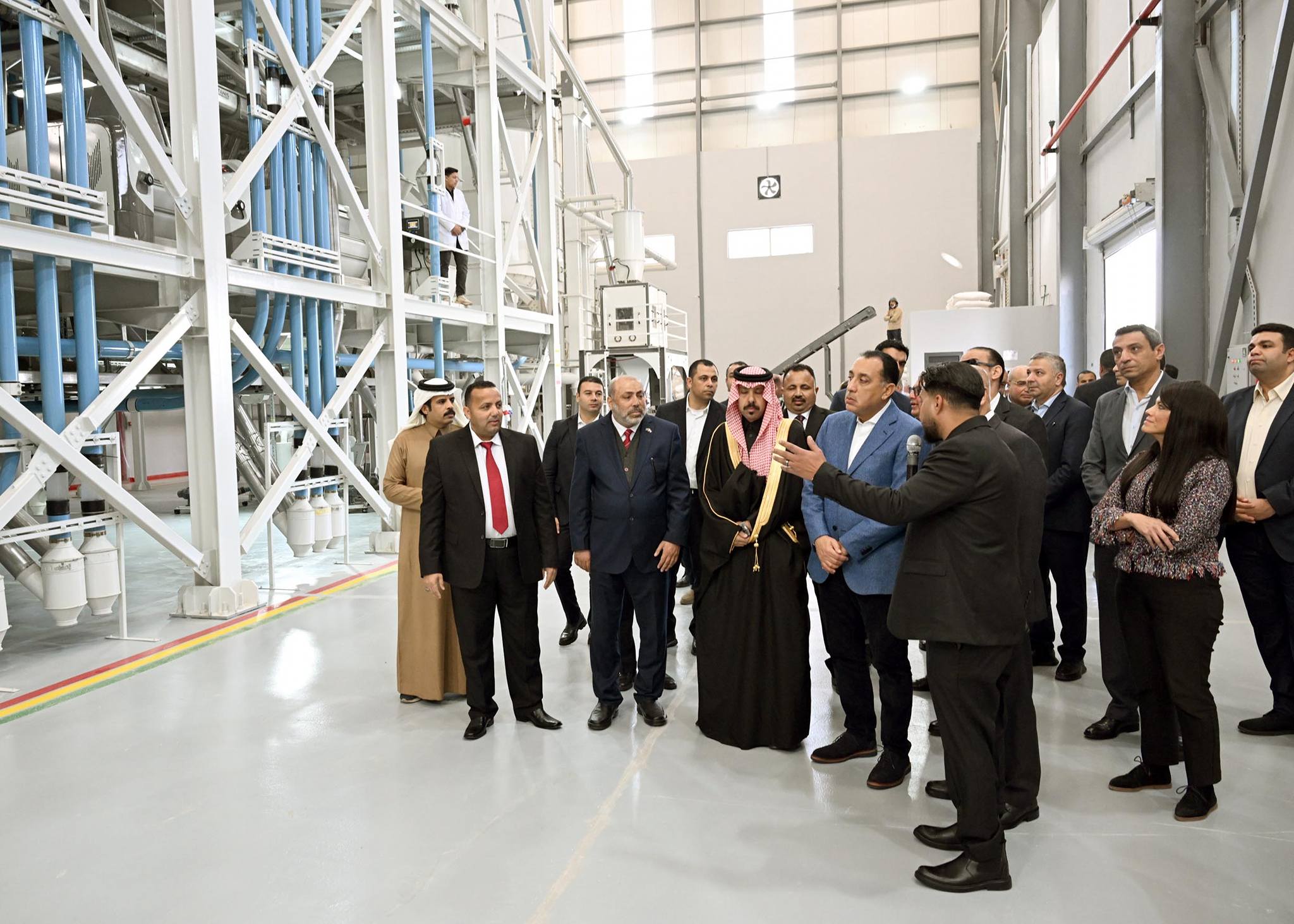 رئيس الوزراء يفتتح مشروع مكسيكانو للصناعات الغذائية