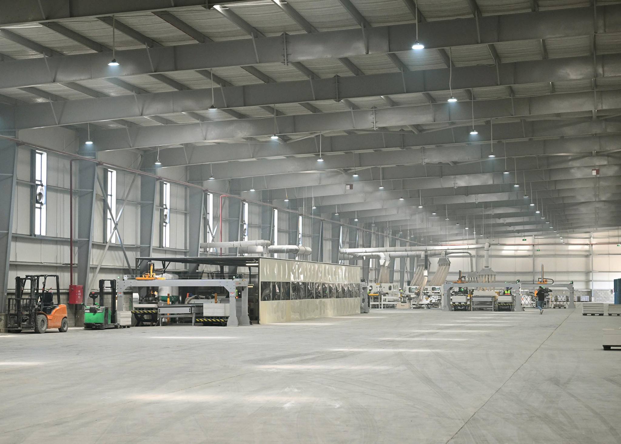 رئيس الوزراء يفتتح مشروع كامستون للصناعات المتطورة