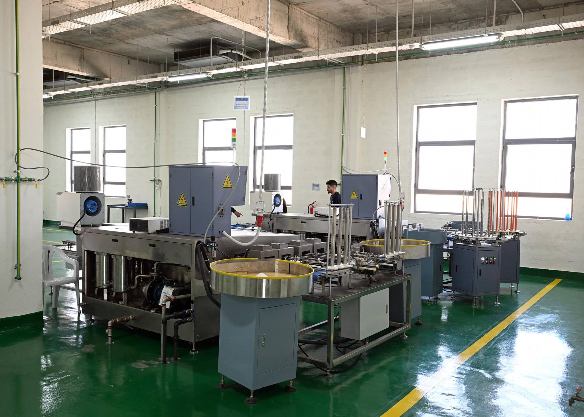 رئيس الوزراء يفتتح مصنع سي إي سي لإنتاج رولمان البلي