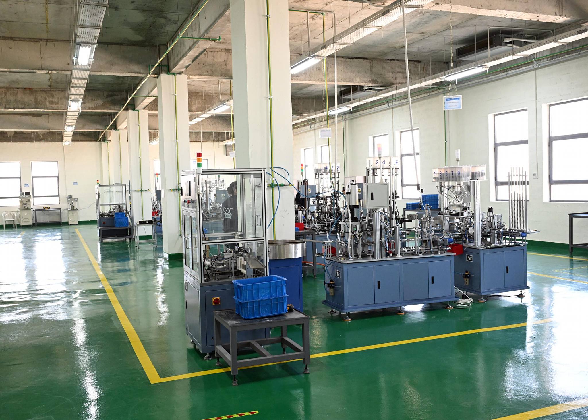 رئيس الوزراء يفتتح مصنع سي إي سي لإنتاج رولمان البلي