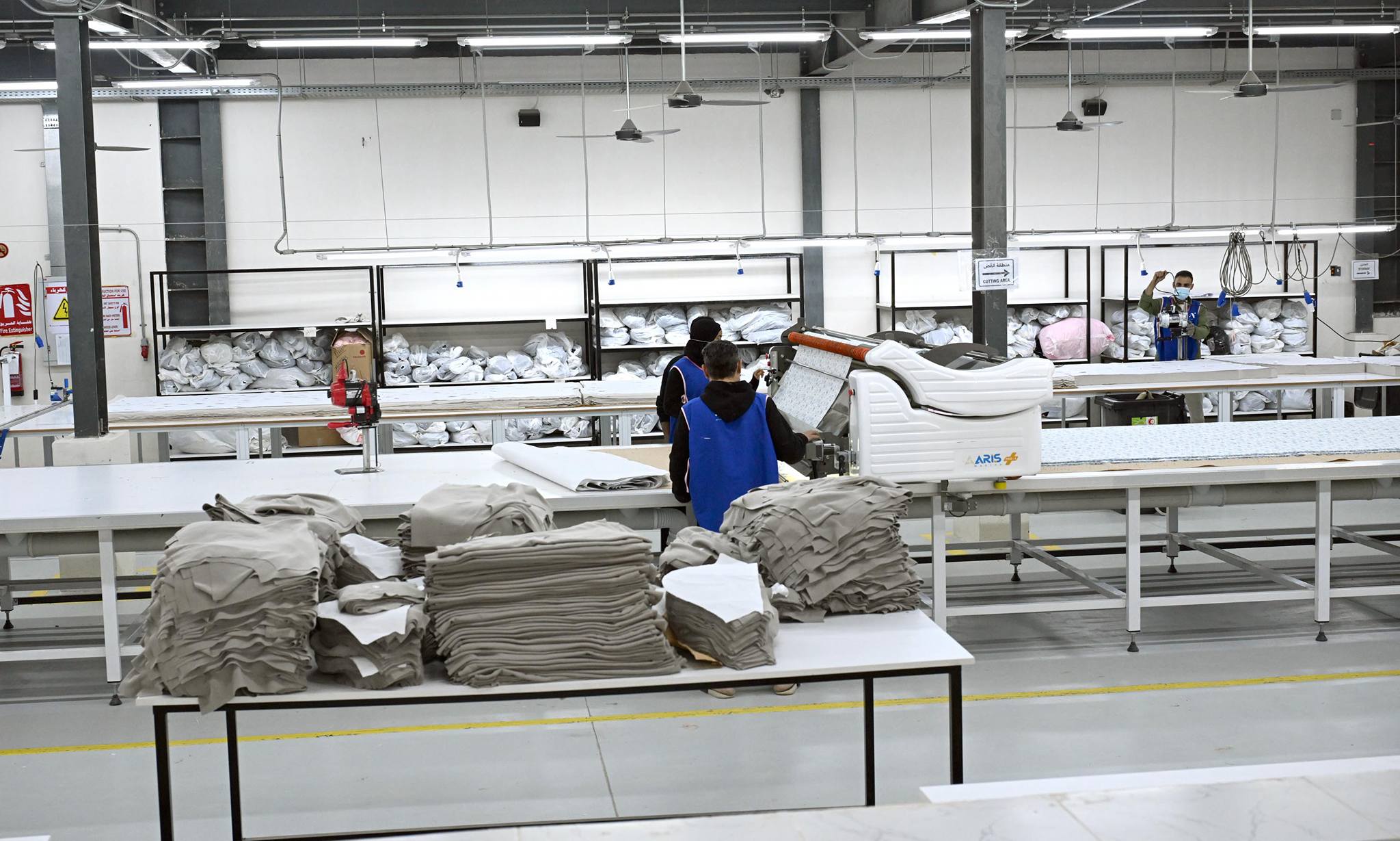 رئيس الوزراء يفتتح مصنع وامي فاشون للملابس الجاهزة