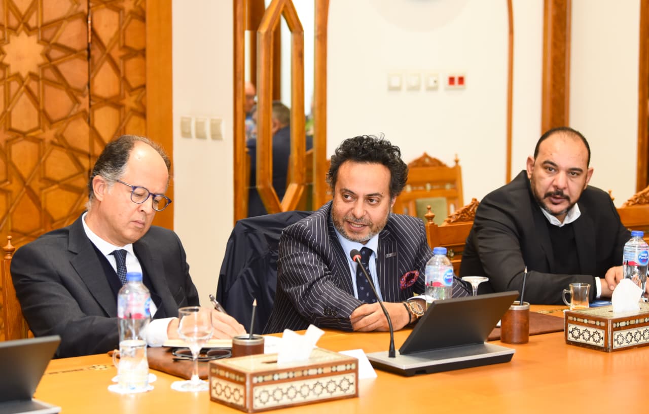 وزير الخارجية يلتقي بعدد من كبار رجال الأعمال وممثلي القطاع الخاص والشركات المصرية