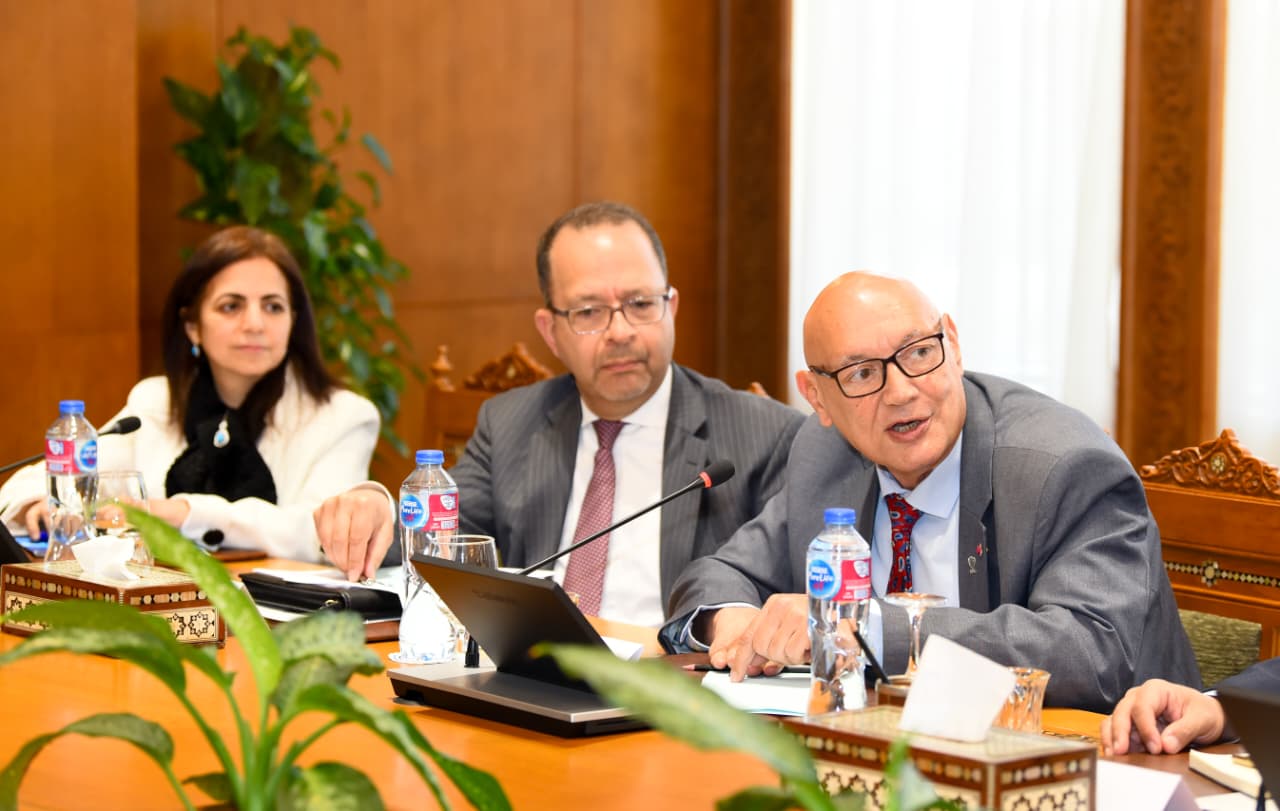 وزير الخارجية يلتقي بعدد من كبار رجال الأعمال وممثلي القطاع الخاص والشركات المصرية
