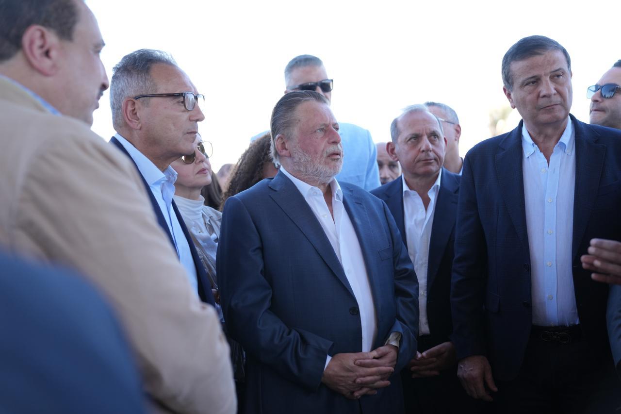 محافظ البنك المركزي ووزير الزراعة يتفقدان عدد من القرى بمحافظة أسوان