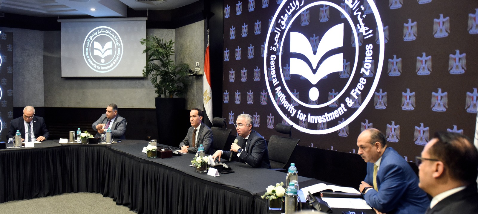 الهيئة العامة للاستثمار وجهاز تنمية التجارة الداخلية يبحثان حلولًا جذرية لتحديات بيئة الاستثمار