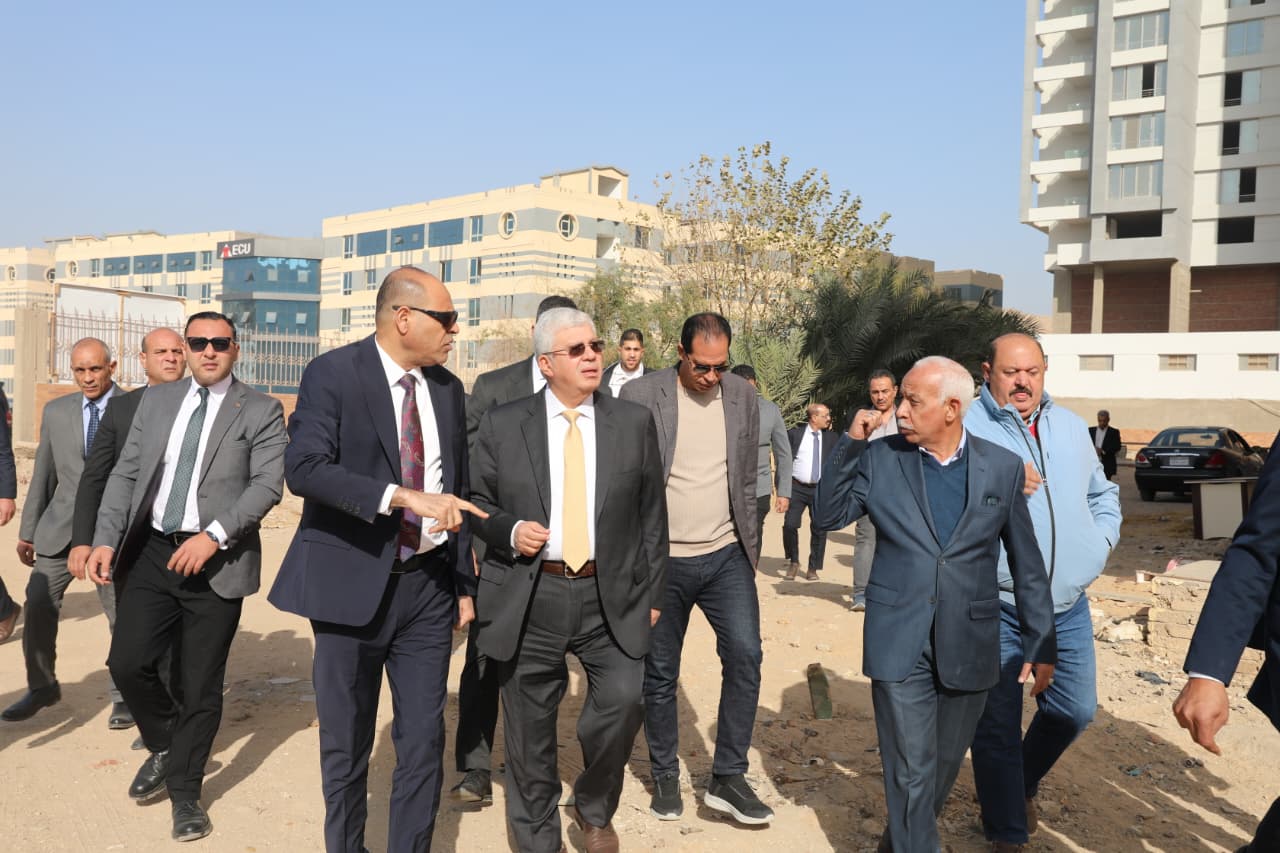 وزيرا التعليم العالي والعمل يتفقدان منشآت تعليمية بمدينة نصر