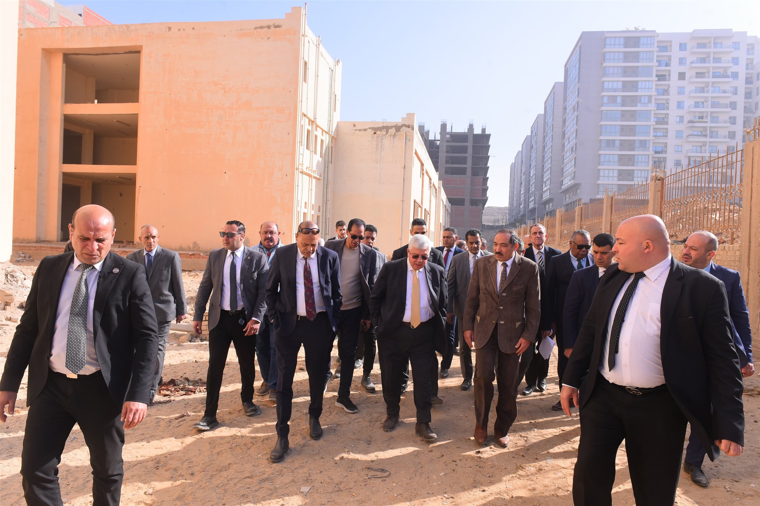 وزيرا التعليم العالي والعمل يتفقدان منشآت تعليمية بمدينة نصر