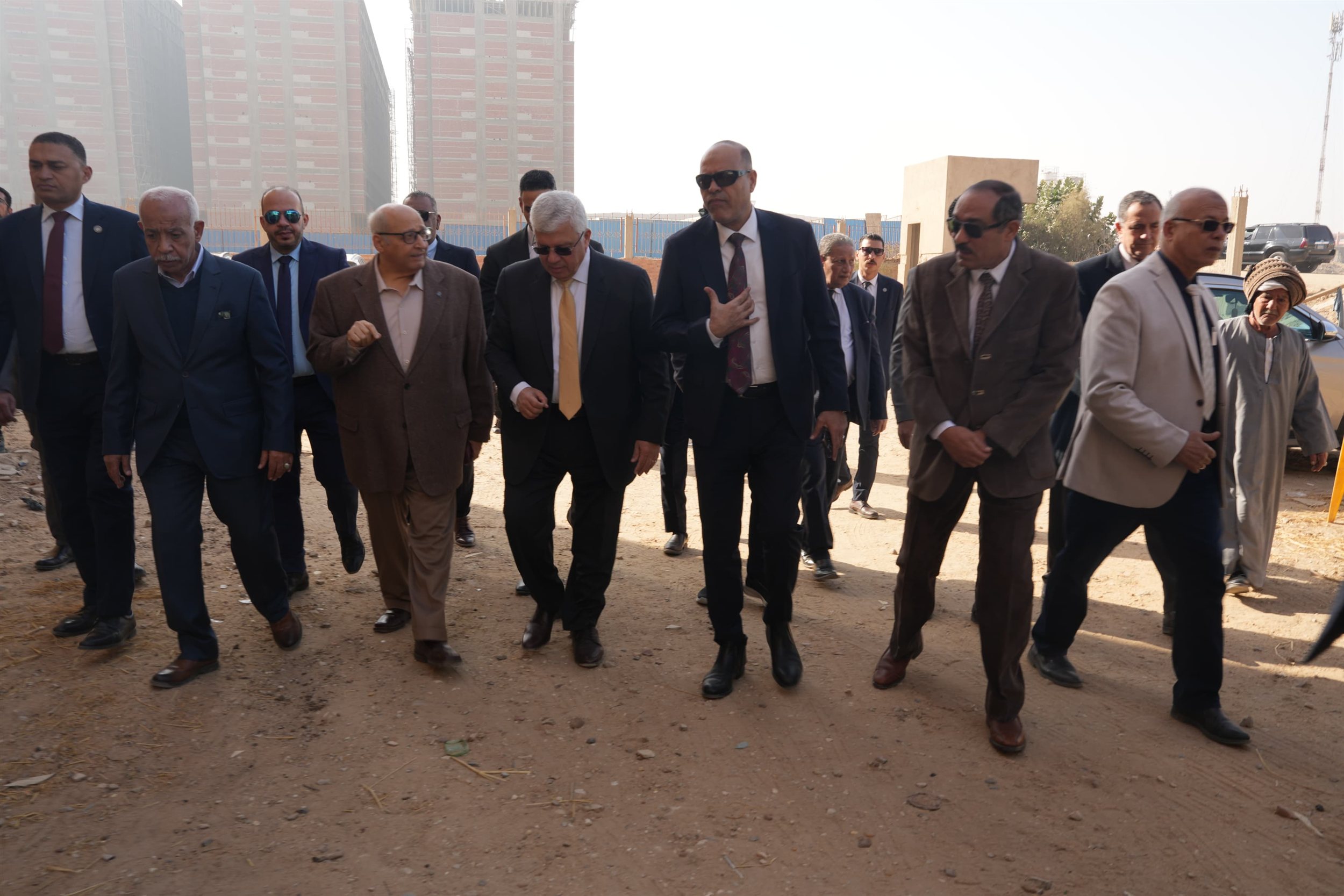 وزيرا التعليم العالي والعمل يتفقدان منشآت تعليمية بمدينة نصر