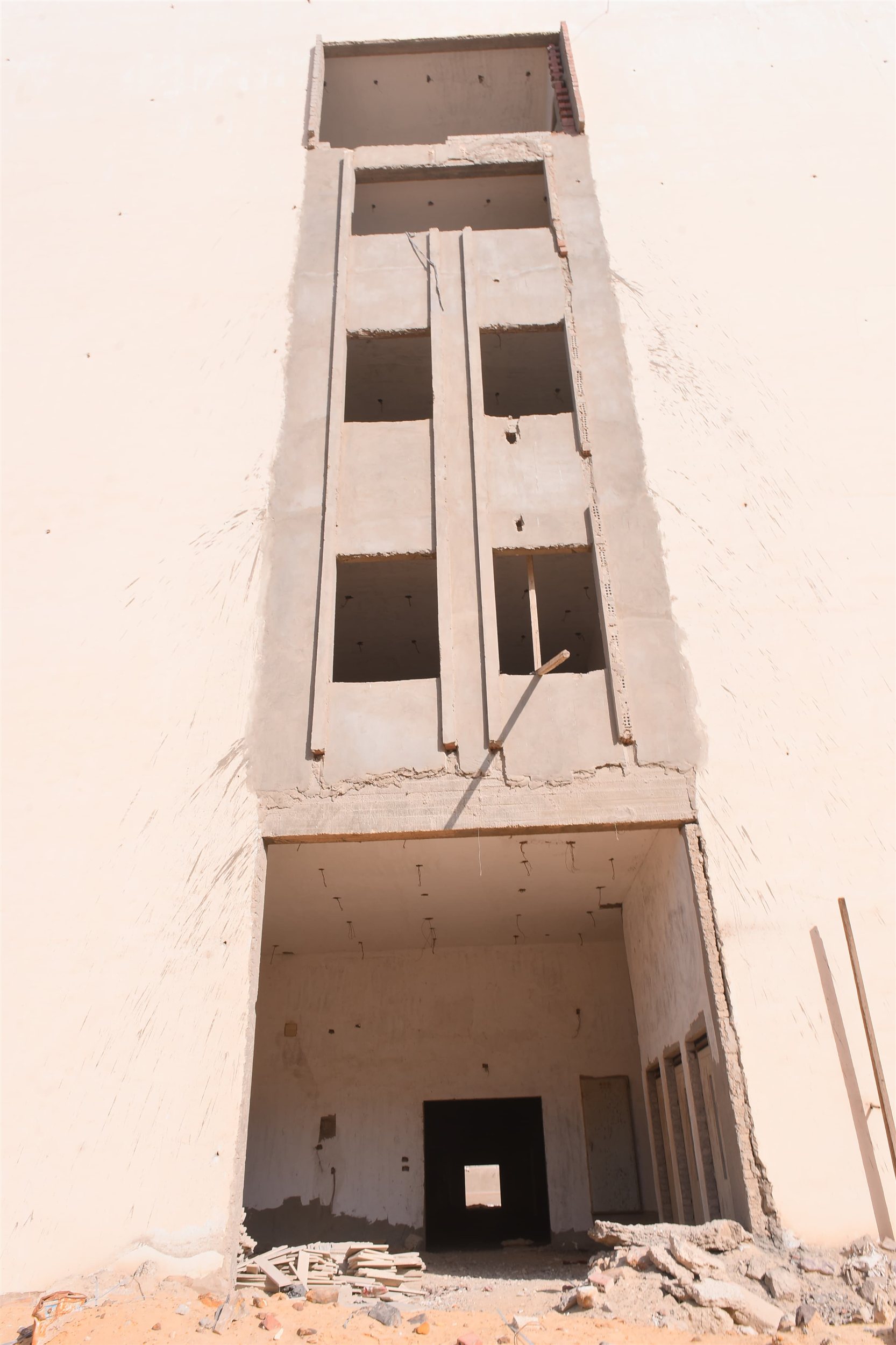 وزيرا التعليم العالي والعمل يتفقدان منشآت تعليمية بمدينة نصر