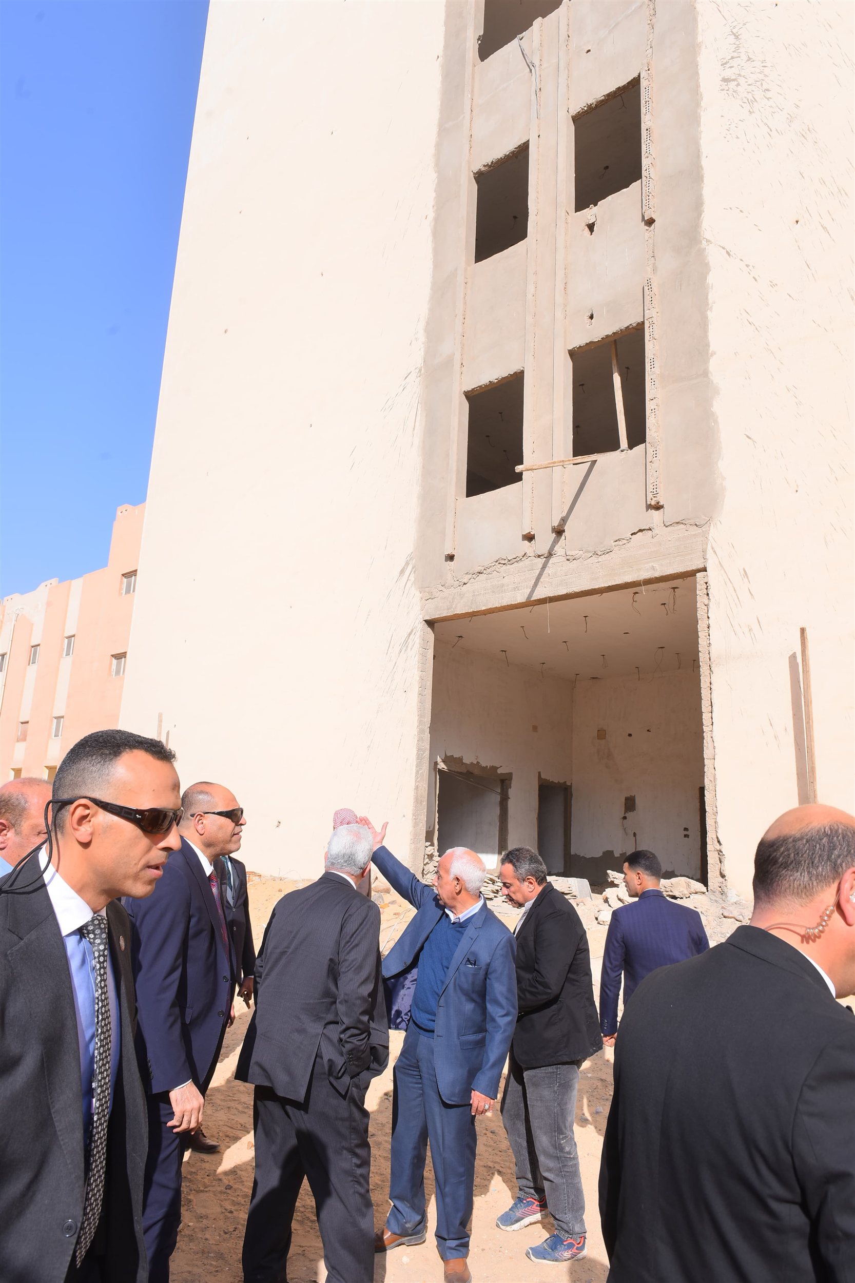 وزيرا التعليم العالي والعمل يتفقدان منشآت تعليمية بمدينة نصر