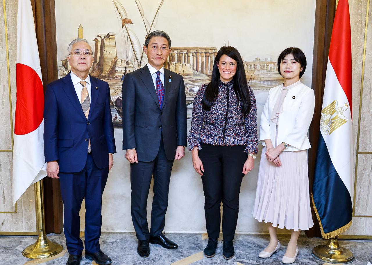 وزيرة التخطيط تستقبل وفد من البرلمان الياباني 