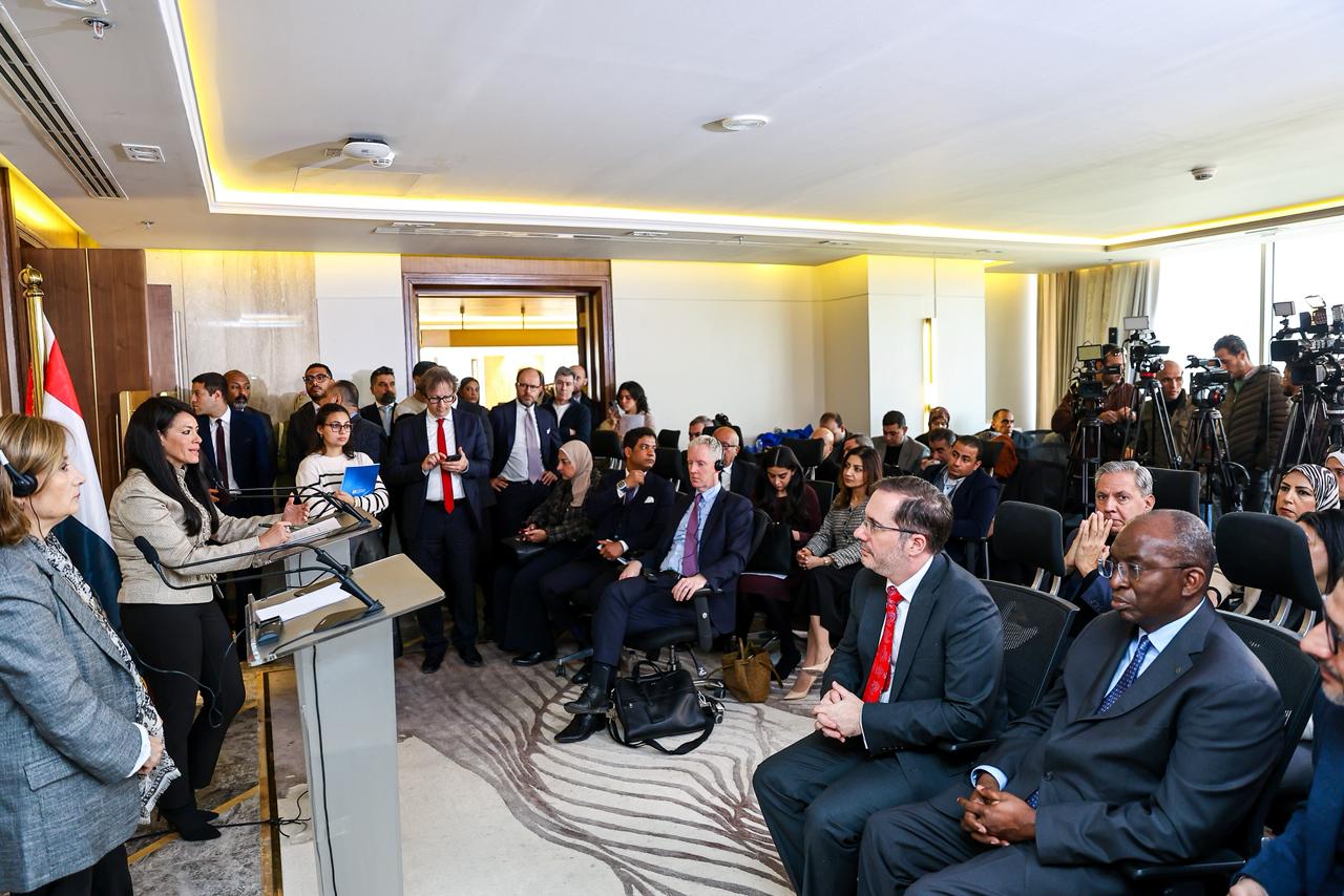 مؤتمر صحفي لوزيرة التخطيط مع نائبة رئيس بنك الاستثمار الأوروبي