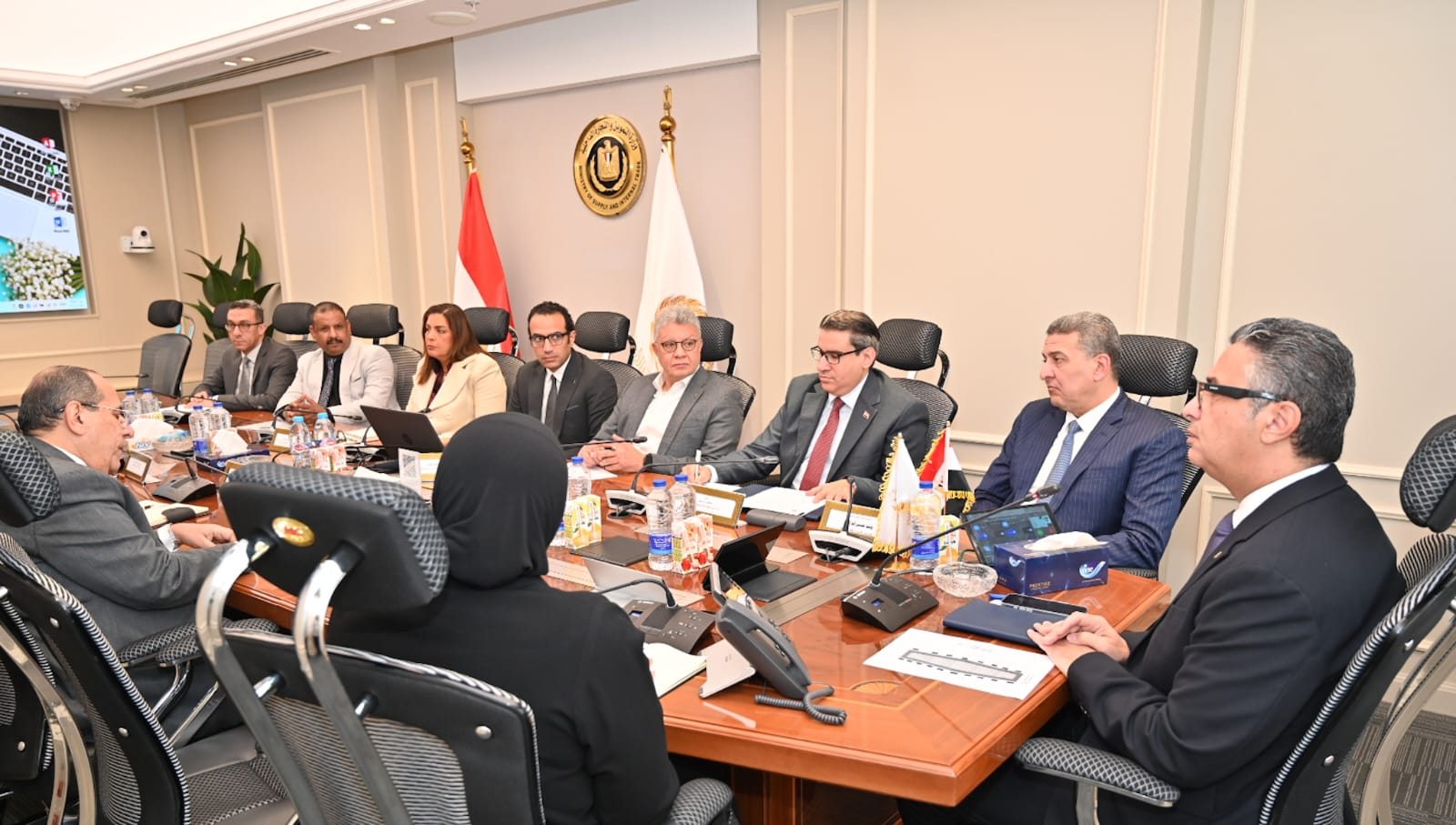 وزير التموين يجتمع مجلس إدارة شركة السكر والصناعات التكاملية