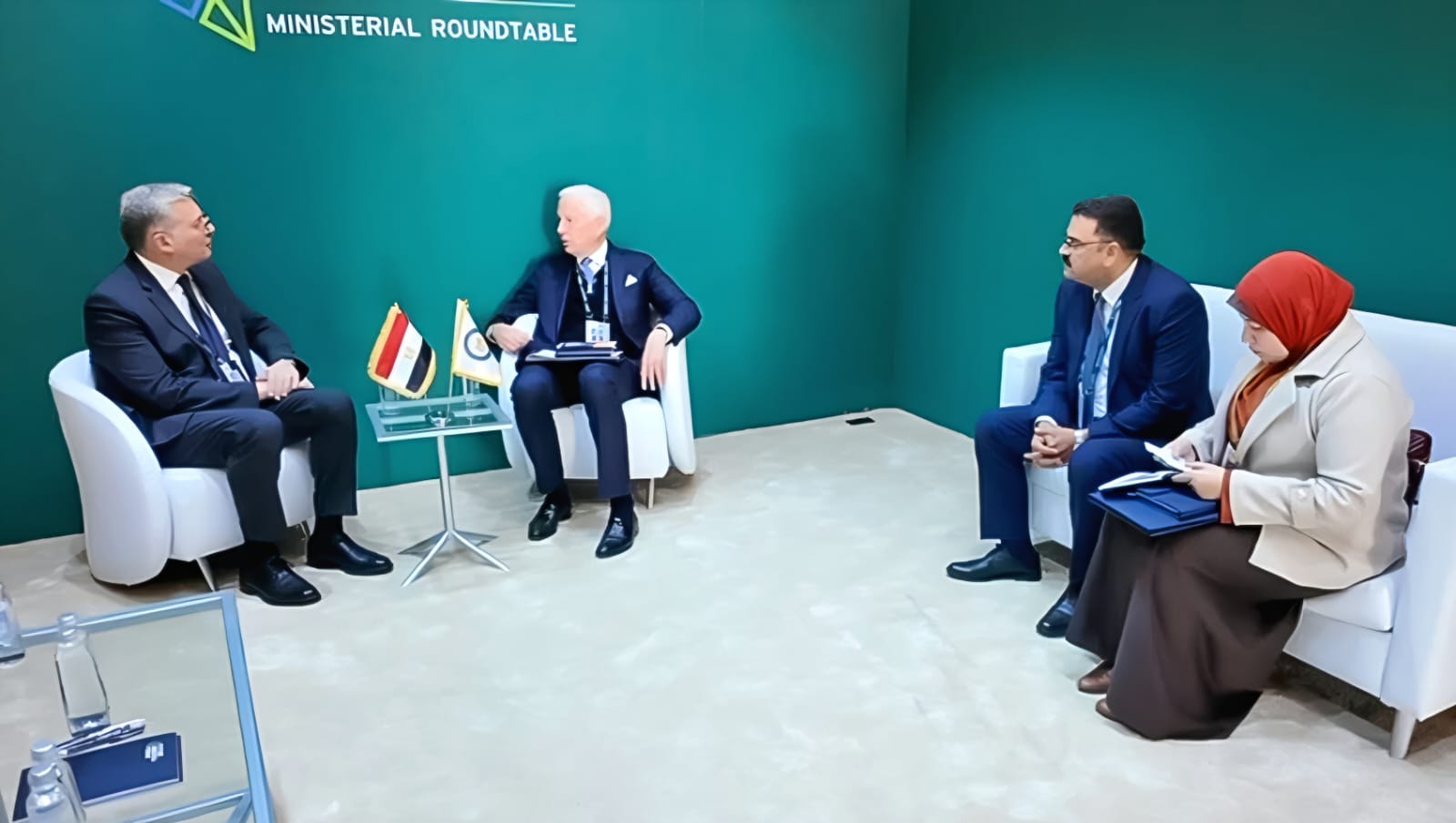 وزير البترول يجتمع مع رئيس ريو تينتو العالمية