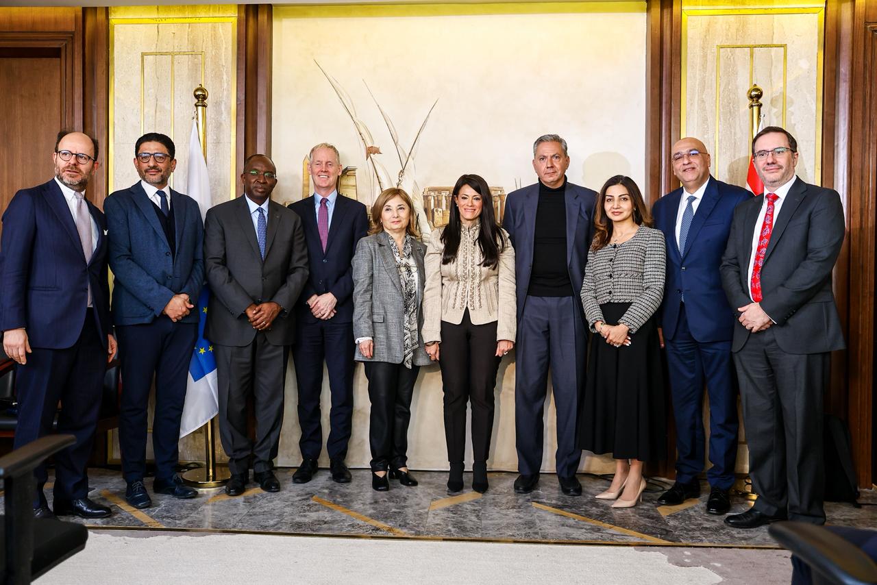 توقيع اتفاقيتين بين بنك EIB ومؤسسة IFC