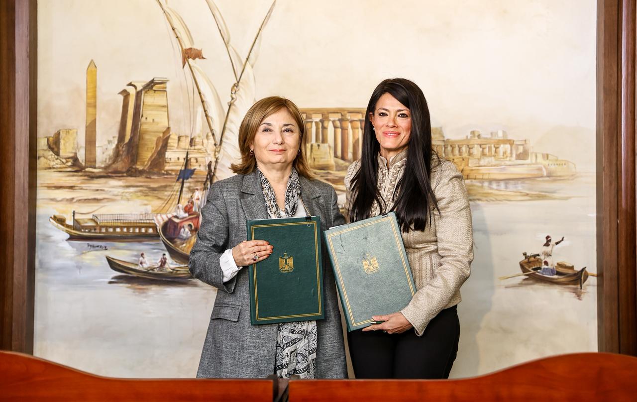 توقيع اتفاقيتين بين بنك EIB ومؤسسة IFC