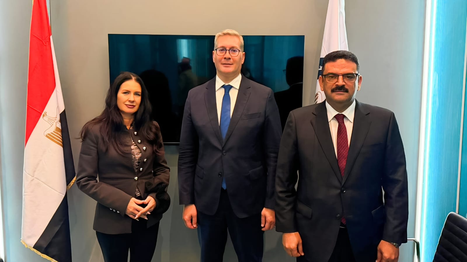 المهندس كريم بدوي يجتمع مع كلاوديا كوزلوفسكا