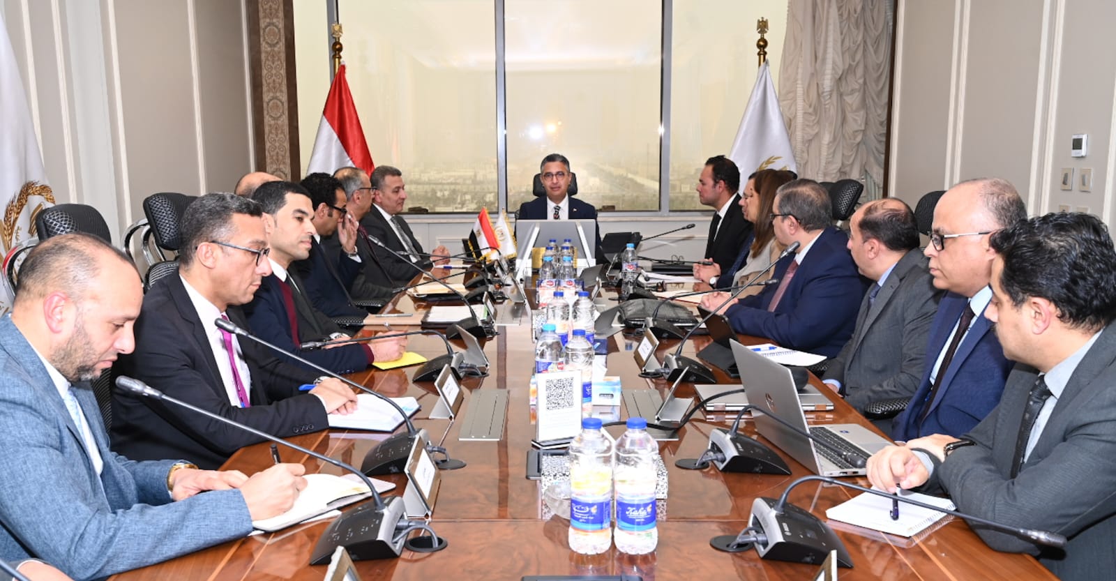 الدكتور شريف فاروق يجتمع مع الدكتور أسامة الجوهري