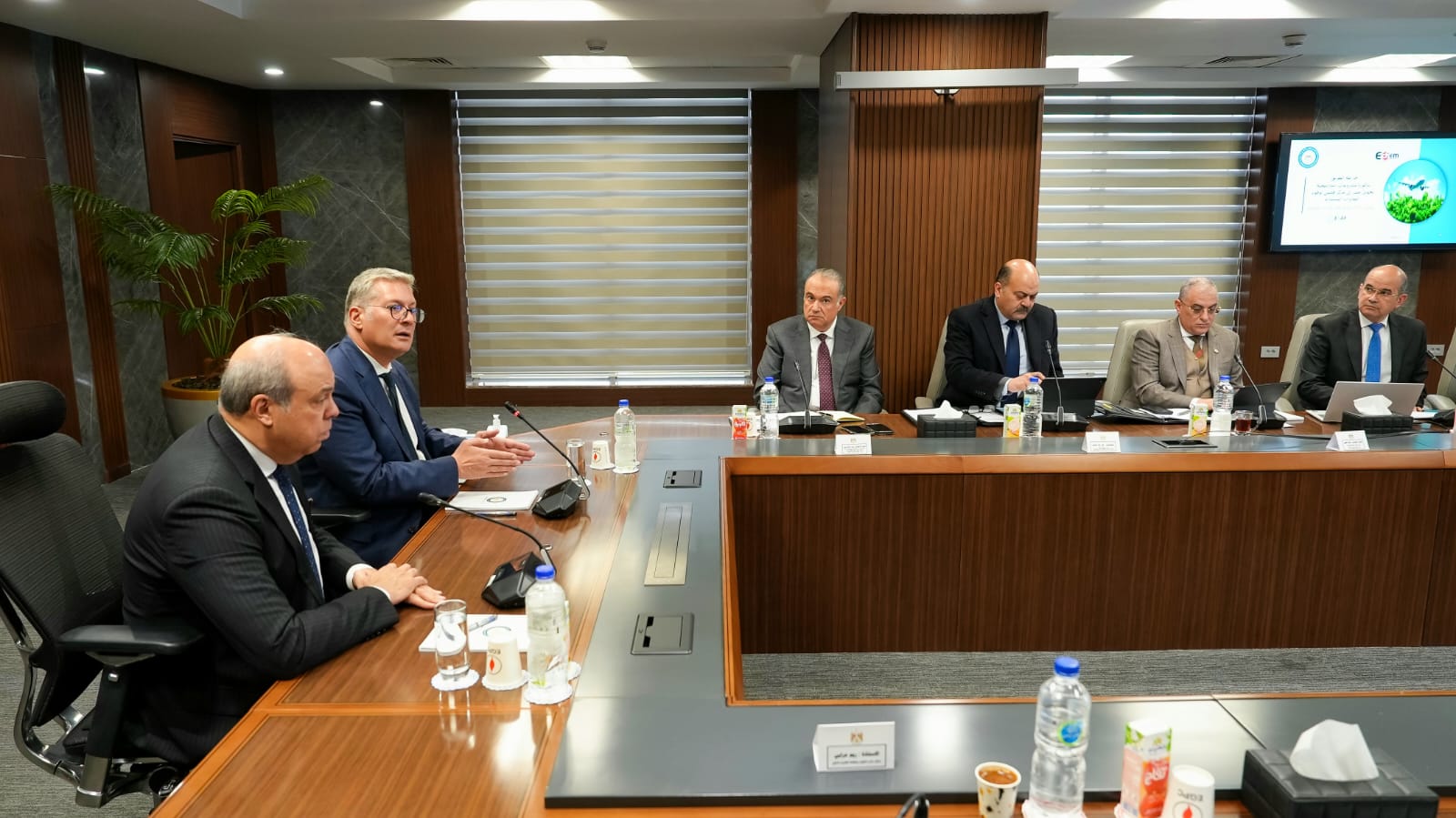 اجتماع وزيرا البترول والطيران