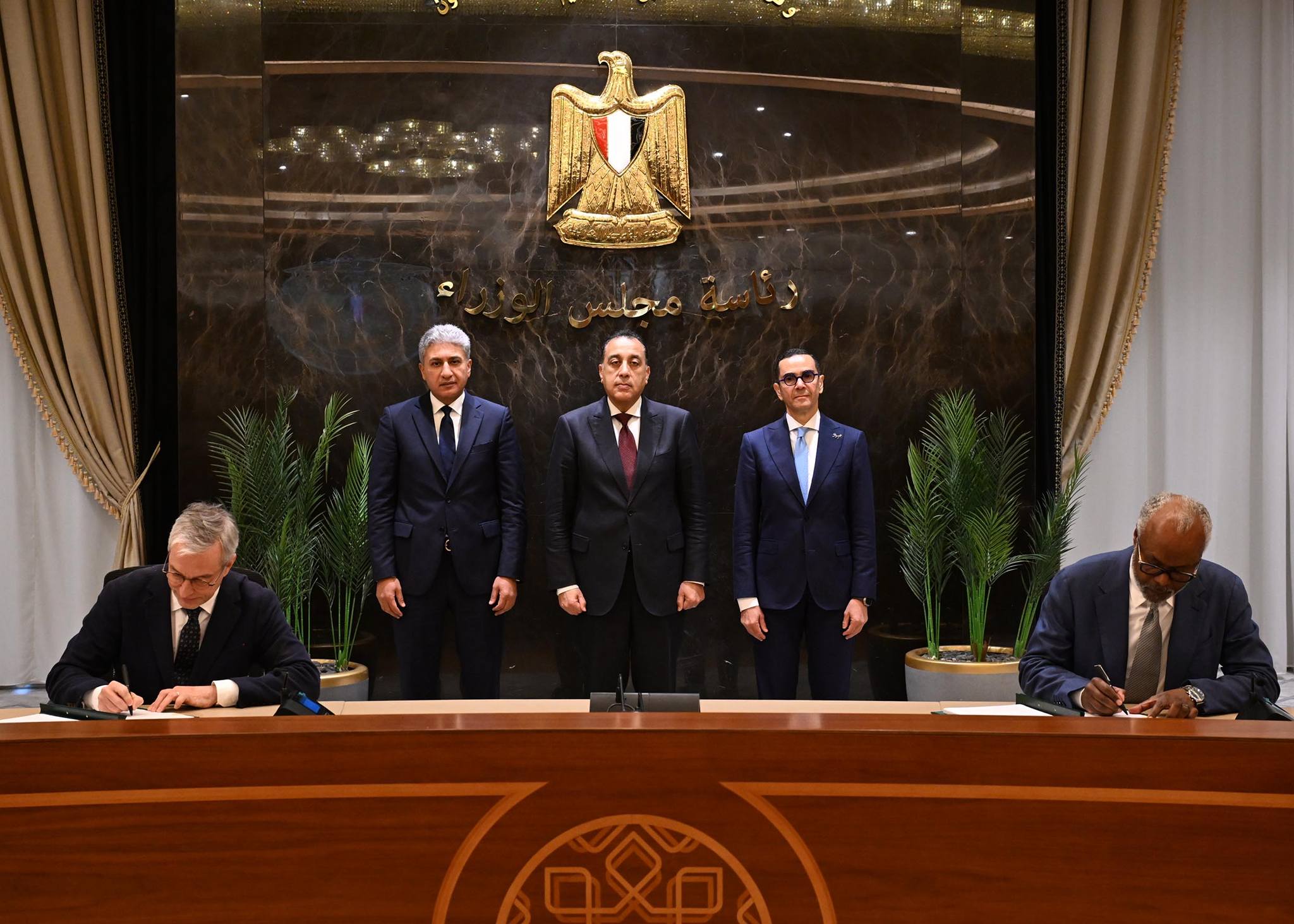 مدبولي يشهد توقيع اتفاقية مشروع ريكسوس مركز التجارة العالمى بالقاهرة