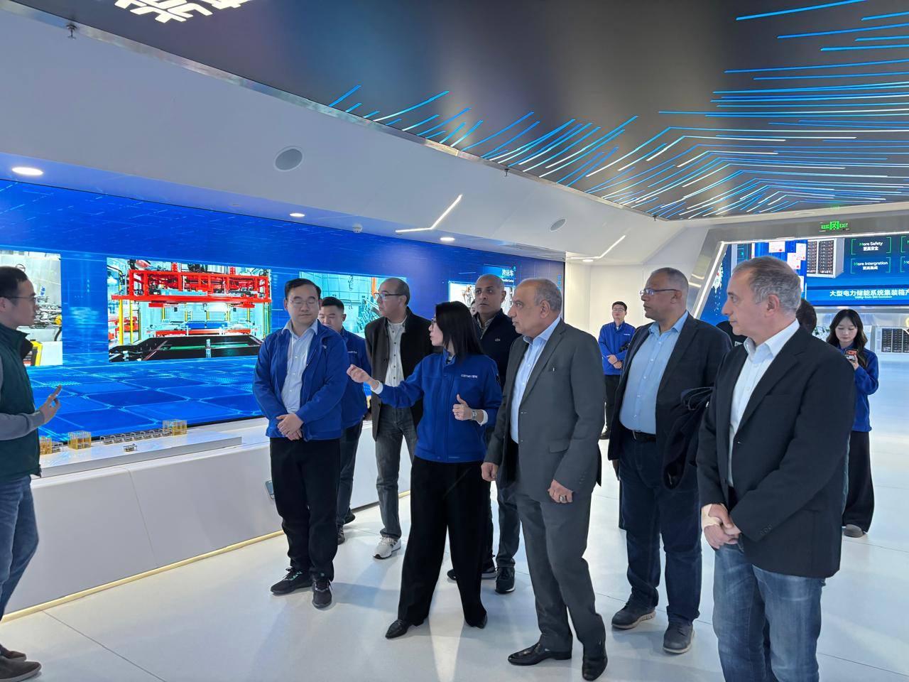 توقيع اتفاقية لتوطين صناعة بطاريات تخزين الطاقة بين «كيميت» المصرية و «كرنكس» الصينية