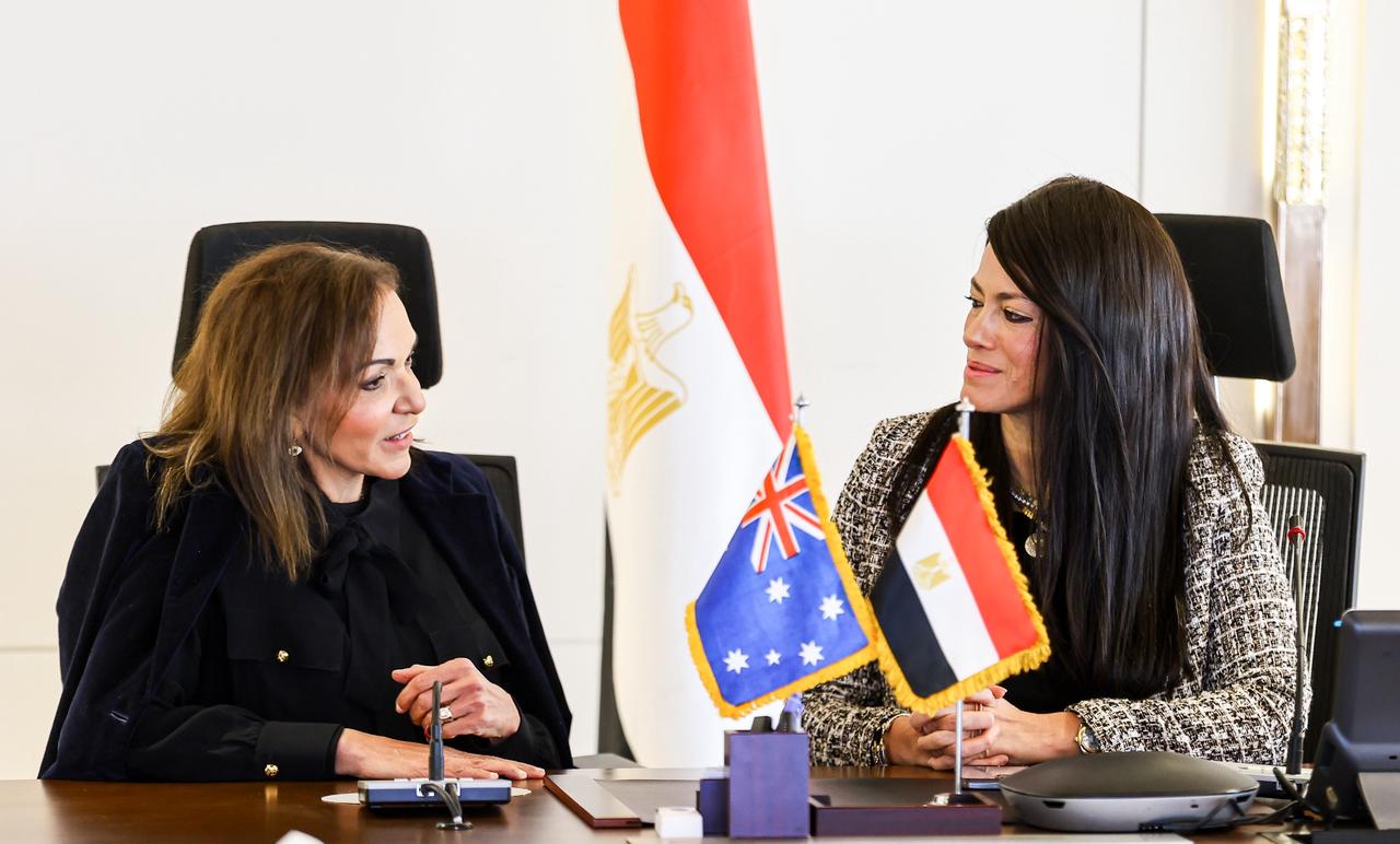 وزيرة التخطيط ووزيرة المشروعات الصغيرة الأسترالية 