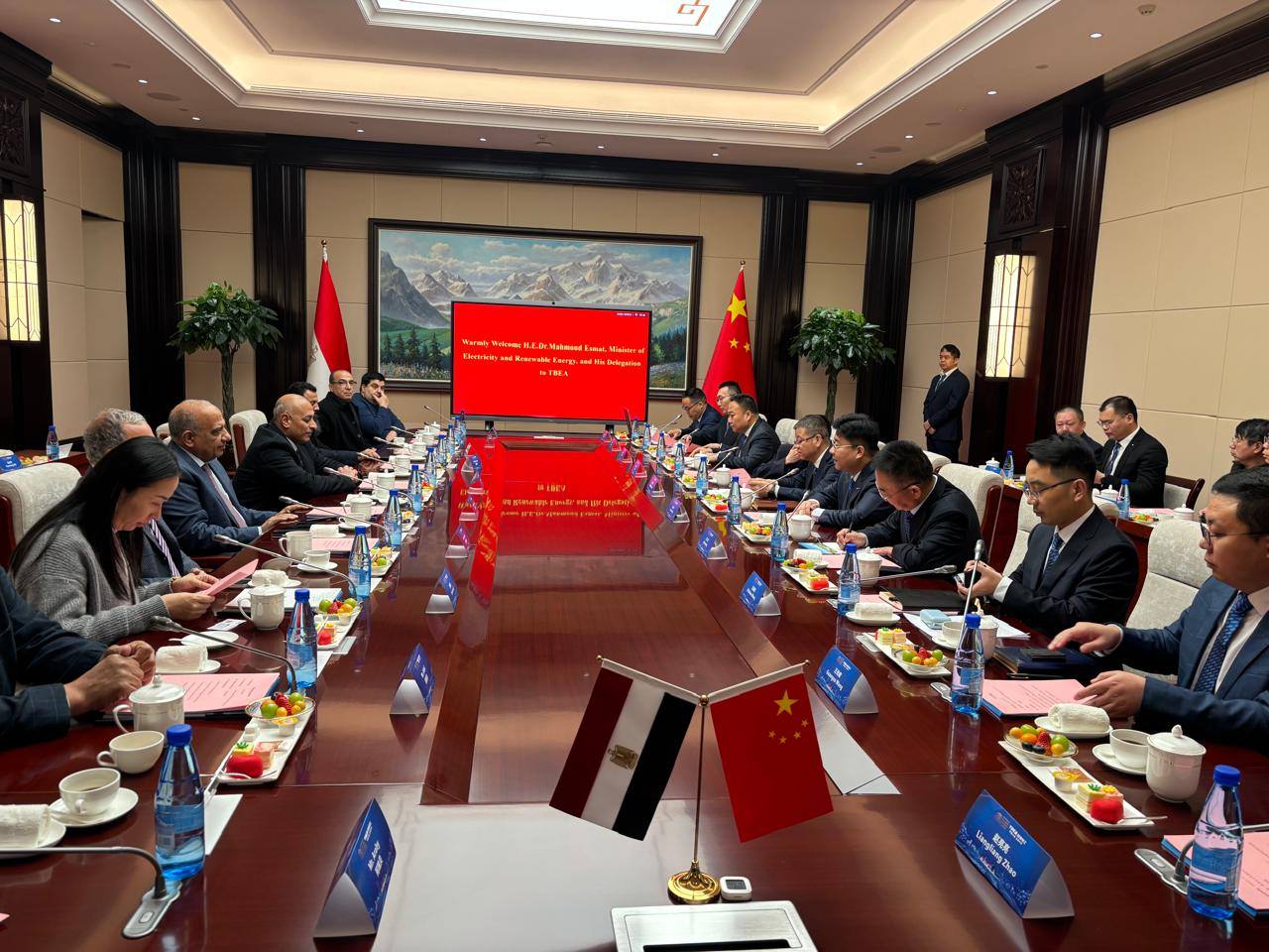 وزير الكهرباء يشهد توقيع اتفاقية إنشاء أول مصنع Inverters مصري صيني