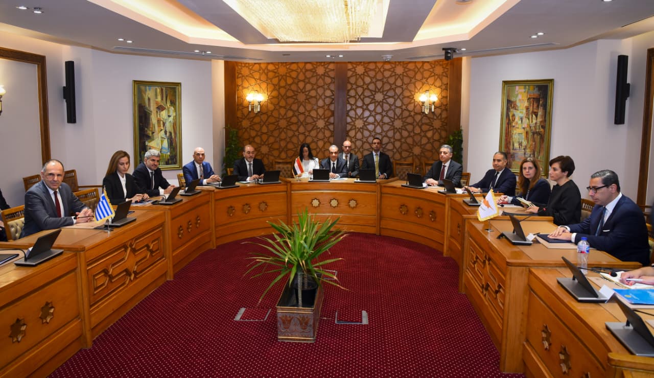 مشاورات سياسية لوزراء خارجية مصر واليونان وقبرص