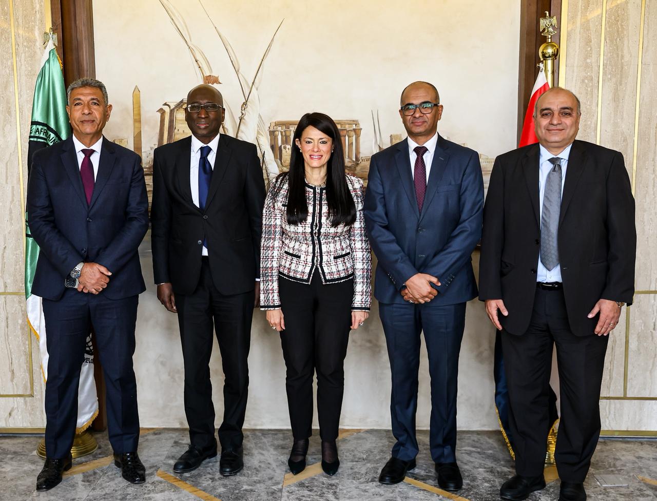 بحث سبل تعزيز التعاون بين حكومة جمهورية مصر العربية وبنك التنمية الأفريقي
