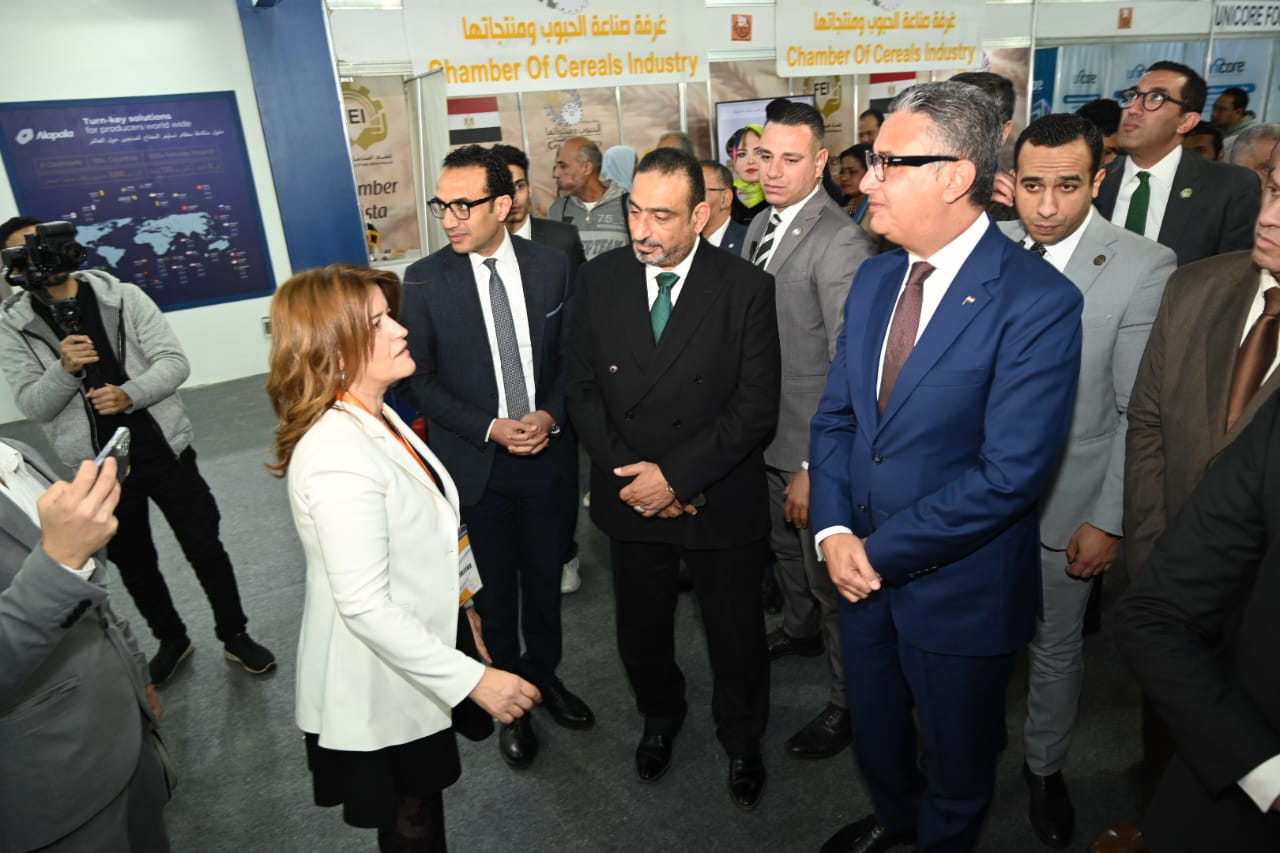 وزير التموين يفتتح المعرض الدولي لتكنولوجيا صناعة الحبوب