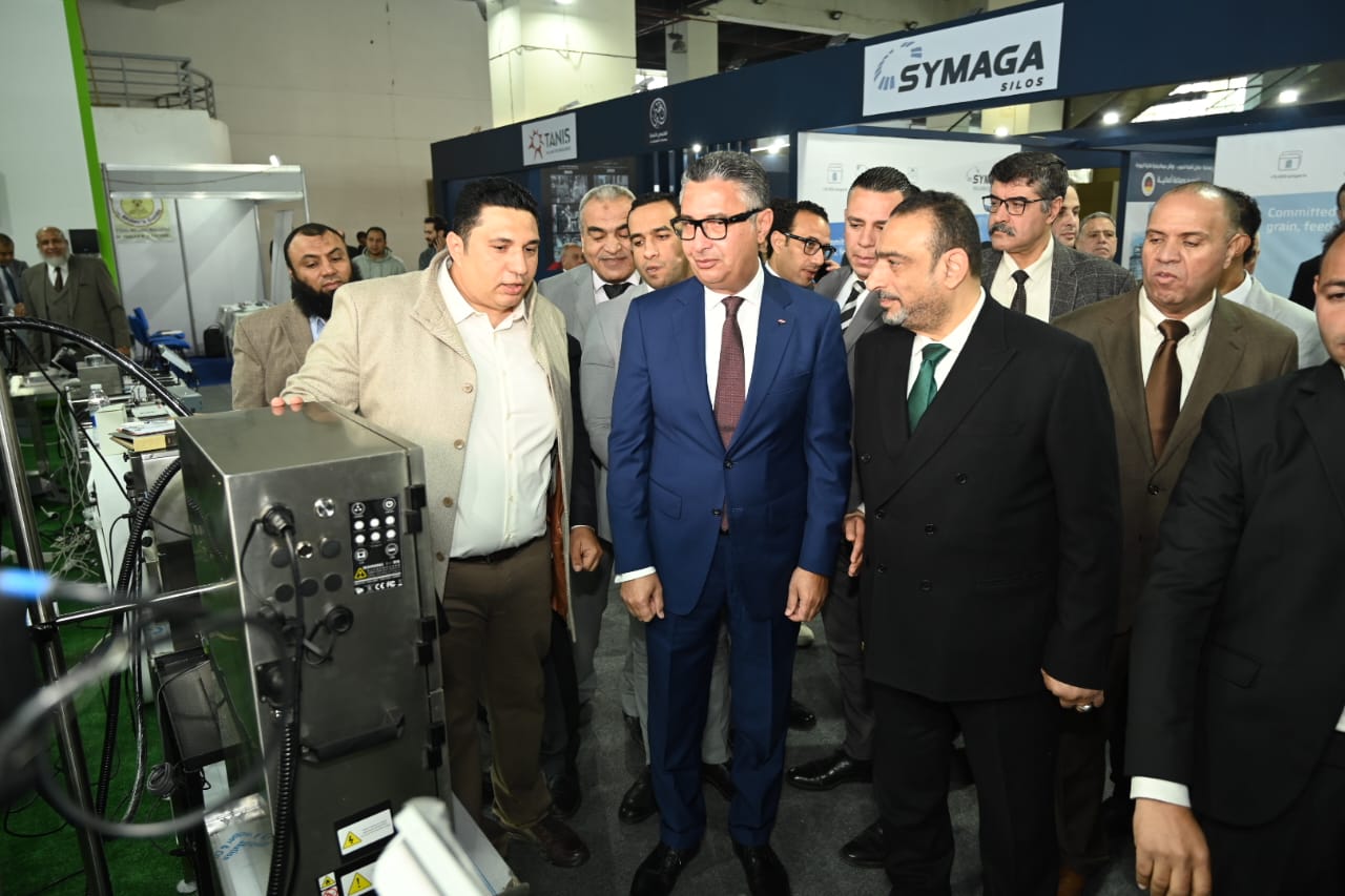 وزير التموين يفتتح المعرض الدولي لتكنولوجيا صناعة الحبوب