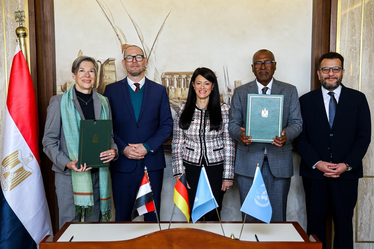 توقيع مذكرة تفاهم بين وكالة جي اي زد مصر والإيفاد