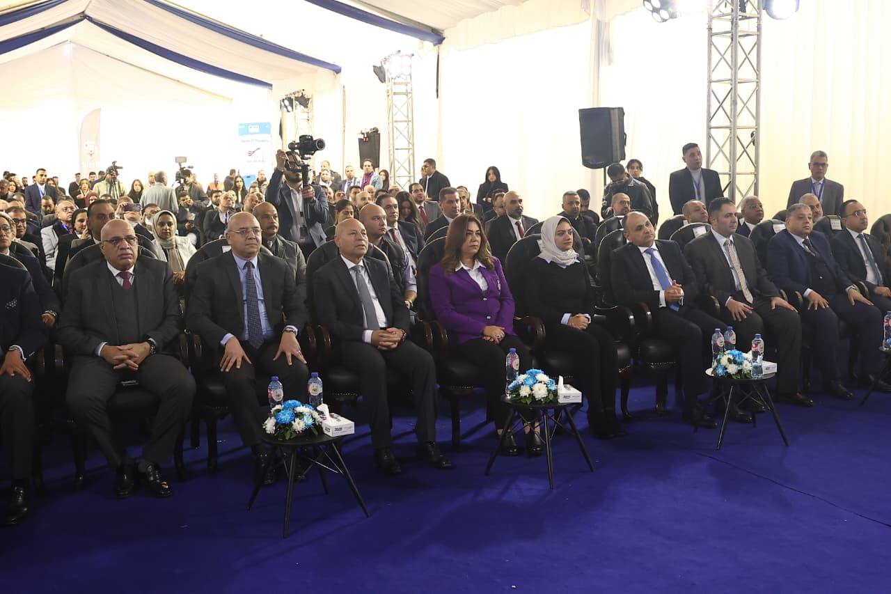 تطبيق منظومة الدفع الإلكتروني للتذكرة في 300 أتوبيس