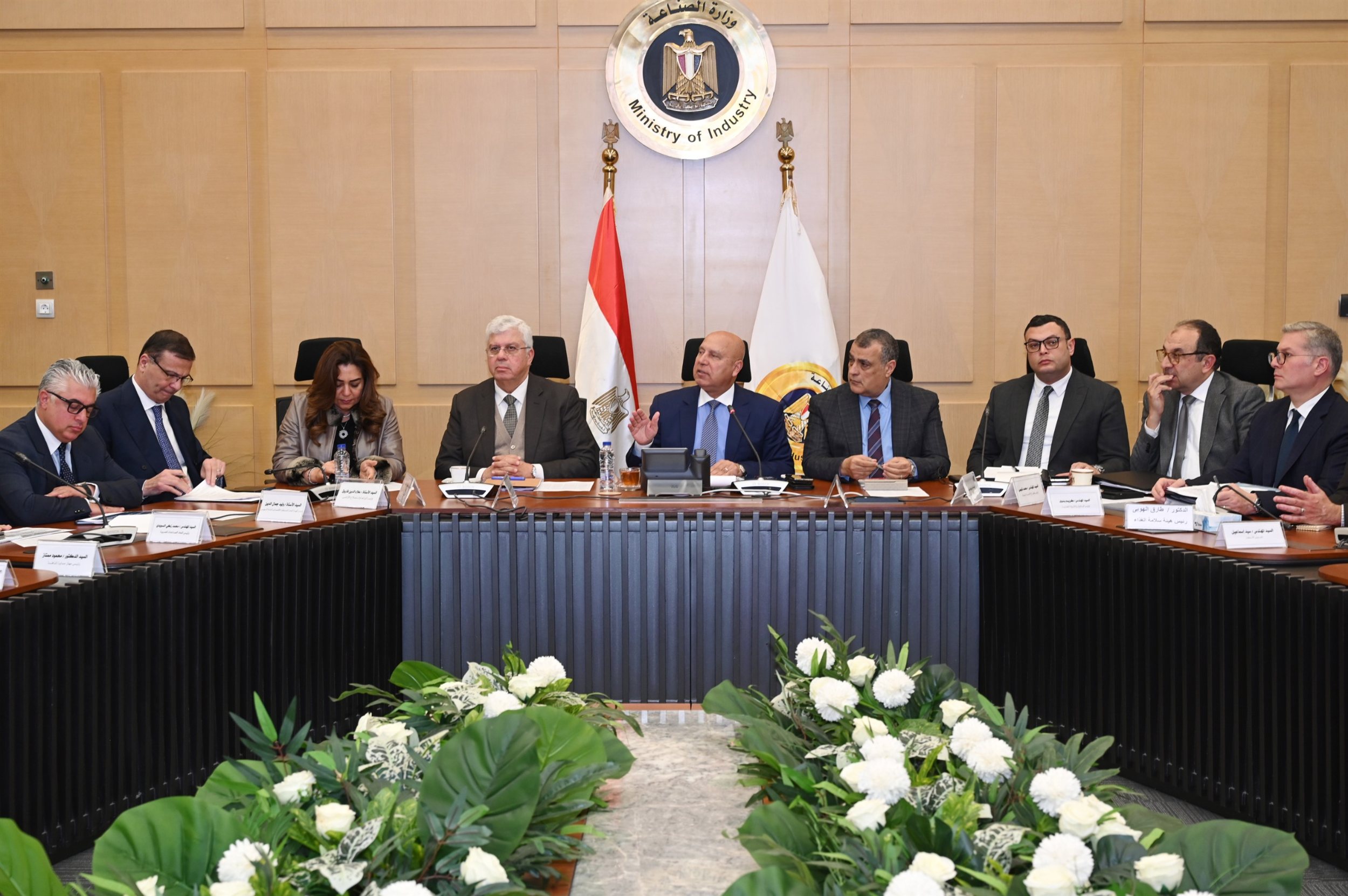 الوزير يترأس اجتماع الـ37 للمجموعة الوزارية للتنمية الصناعية
