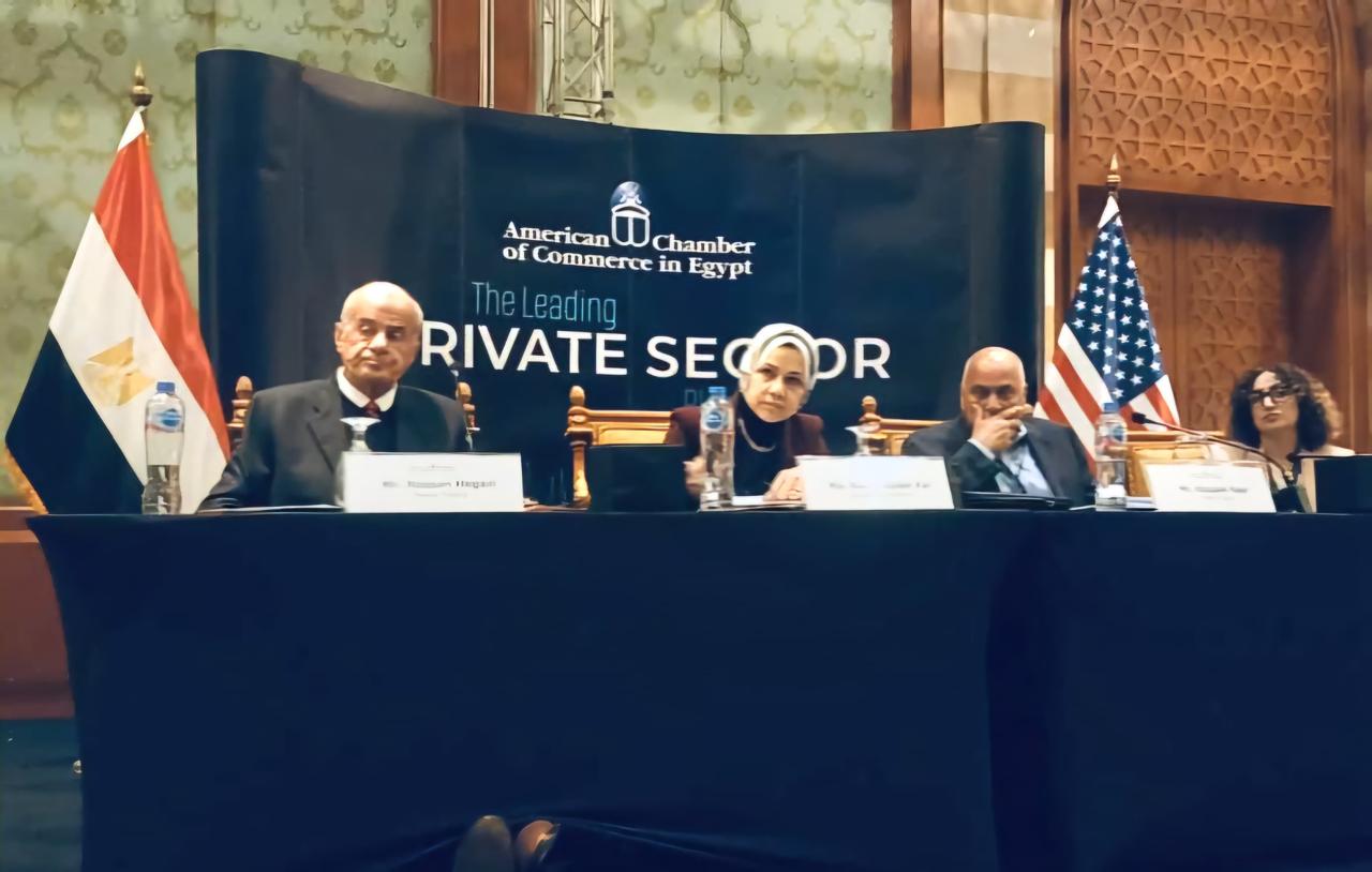 مؤتمر لجنة الضرائب والجمارك بغرفة التجارة الأمريكية