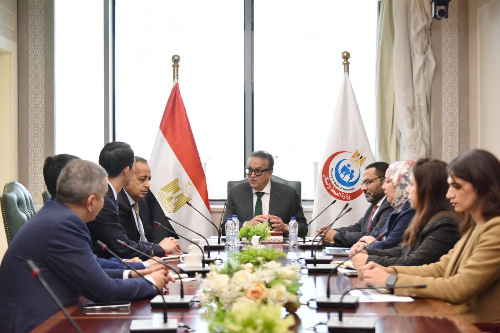 وزير الصحة يجتمع مع رئيس مدينة الدواء المصرية