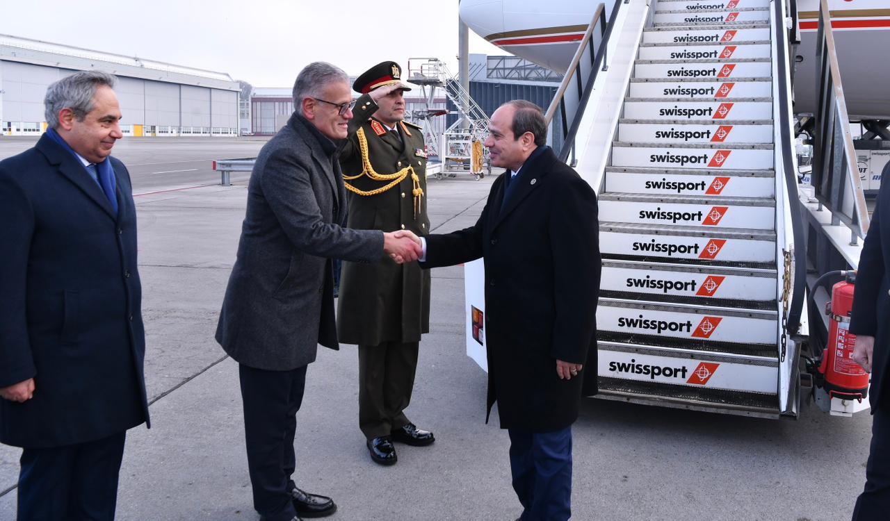 السيسي يصل لسويسرا للمشاركة في المنتدى الاقتصادي العالمي