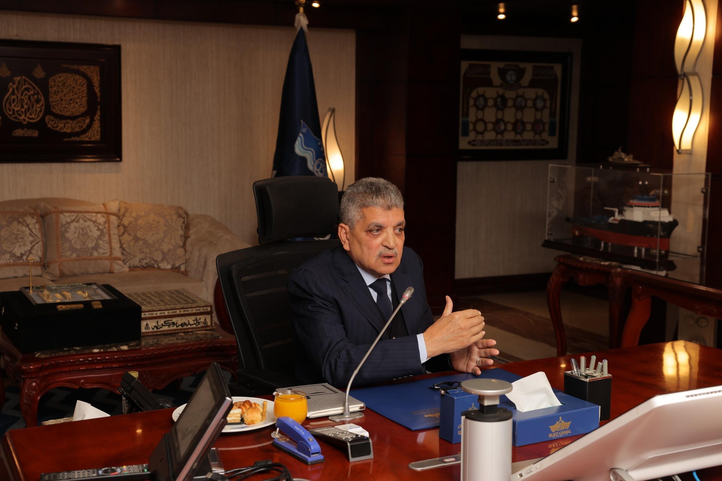 الفريق أسامة ربيع رئيس هيئة قناة السويس