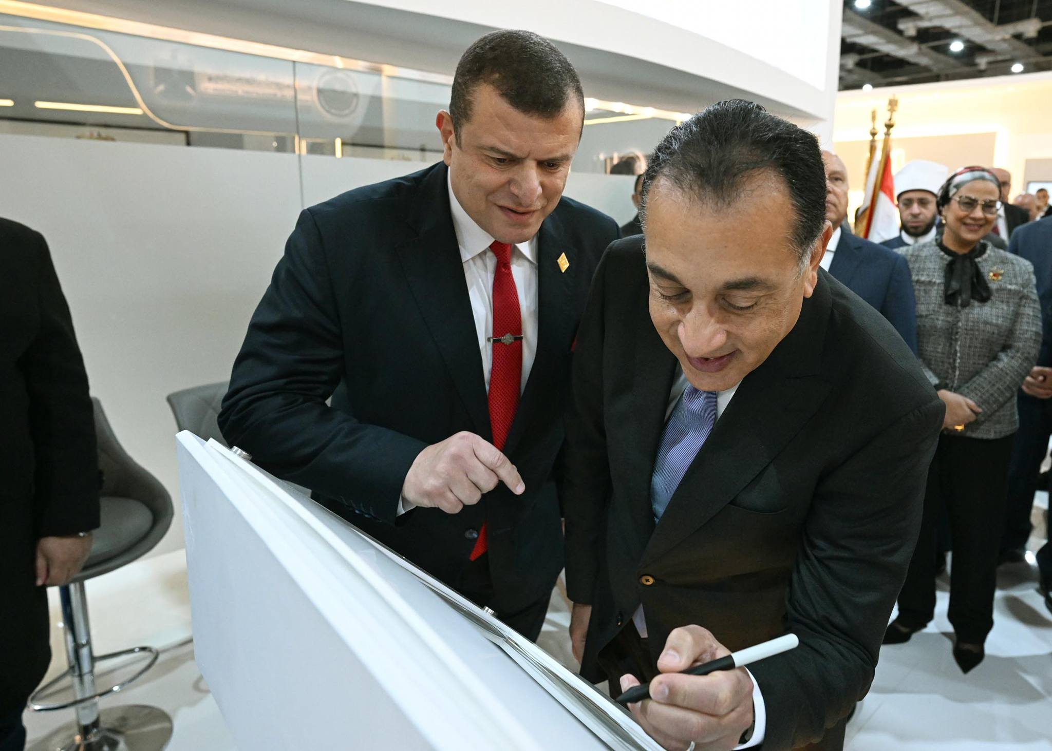 رئيس الوزراء يفتتح معرض القاهرة الدولي للكتاب