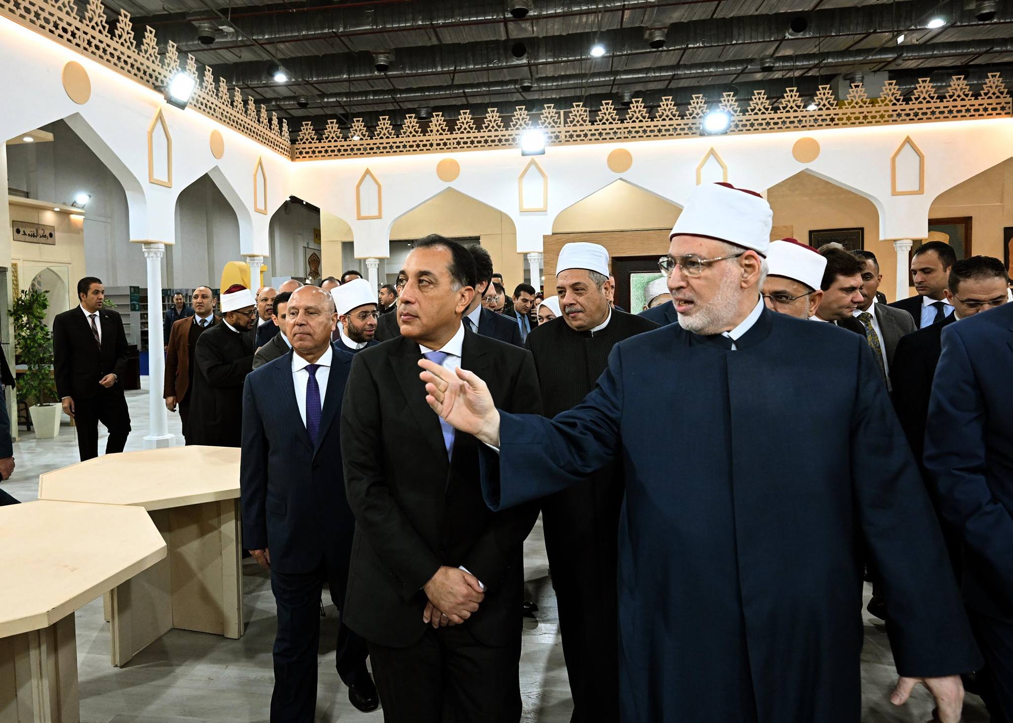 رئيس الوزراء يفتتح معرض القاهرة الدولي للكتاب