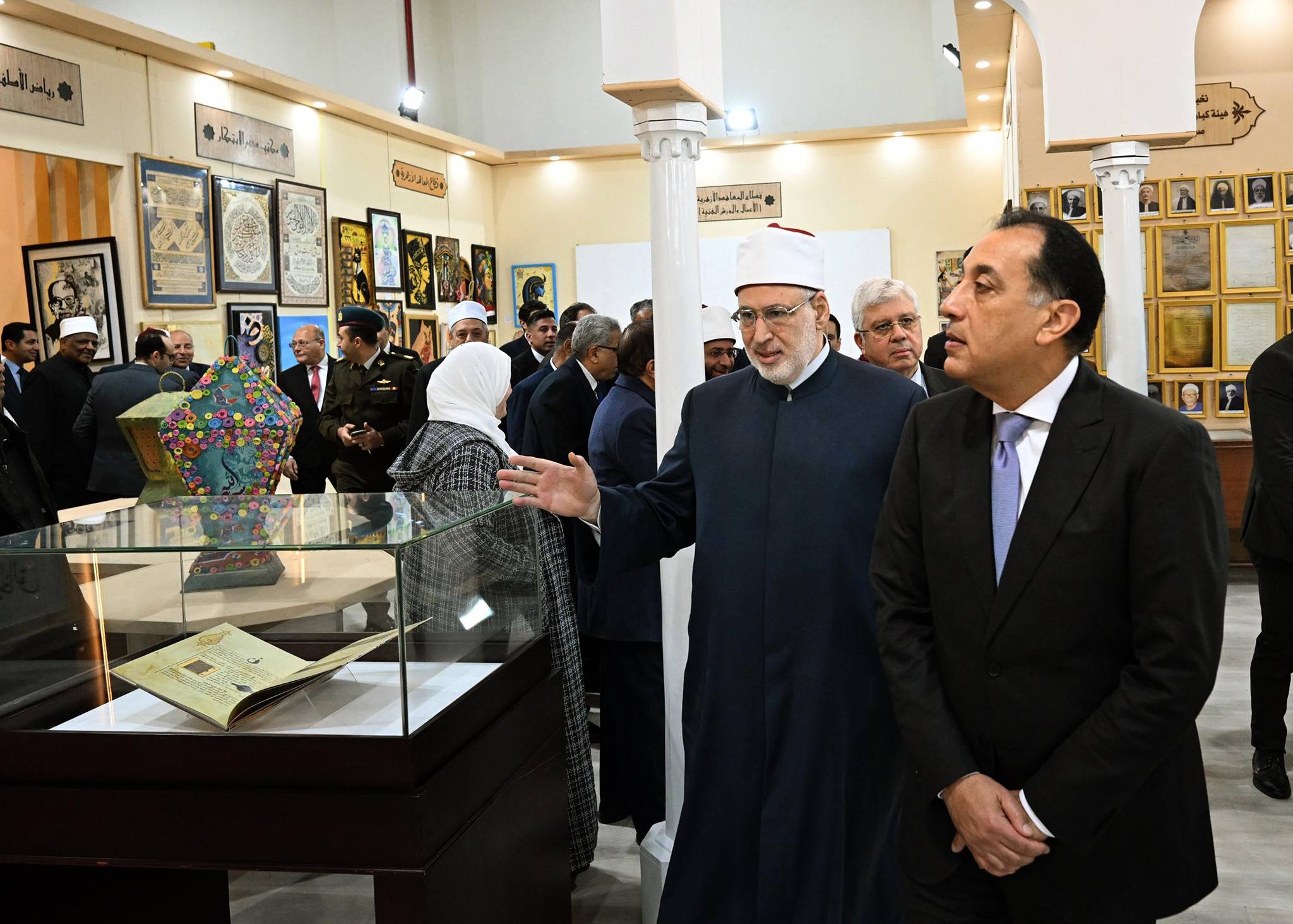 رئيس الوزراء يفتتح معرض القاهرة الدولي للكتاب