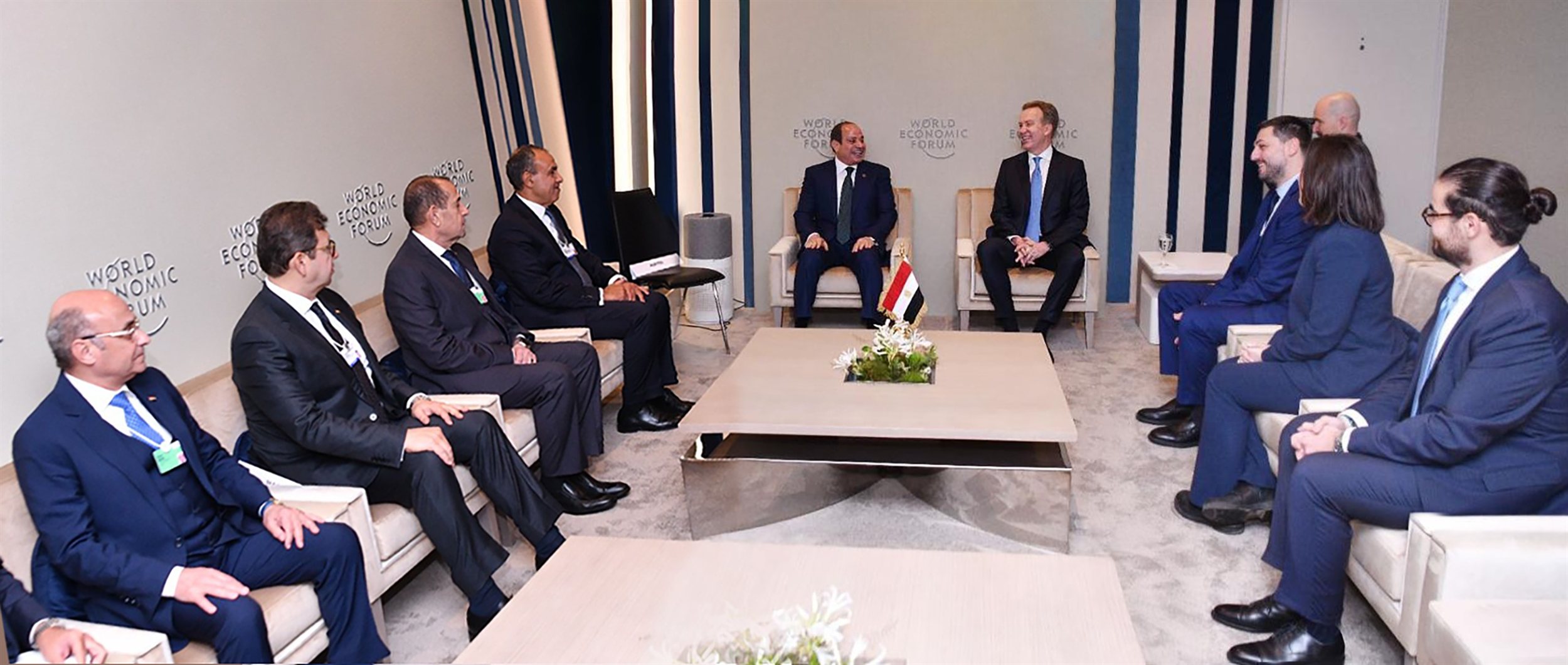 لقاء الرئيس السيسي مع رئيس المنتدى الاقتصادي العالمي