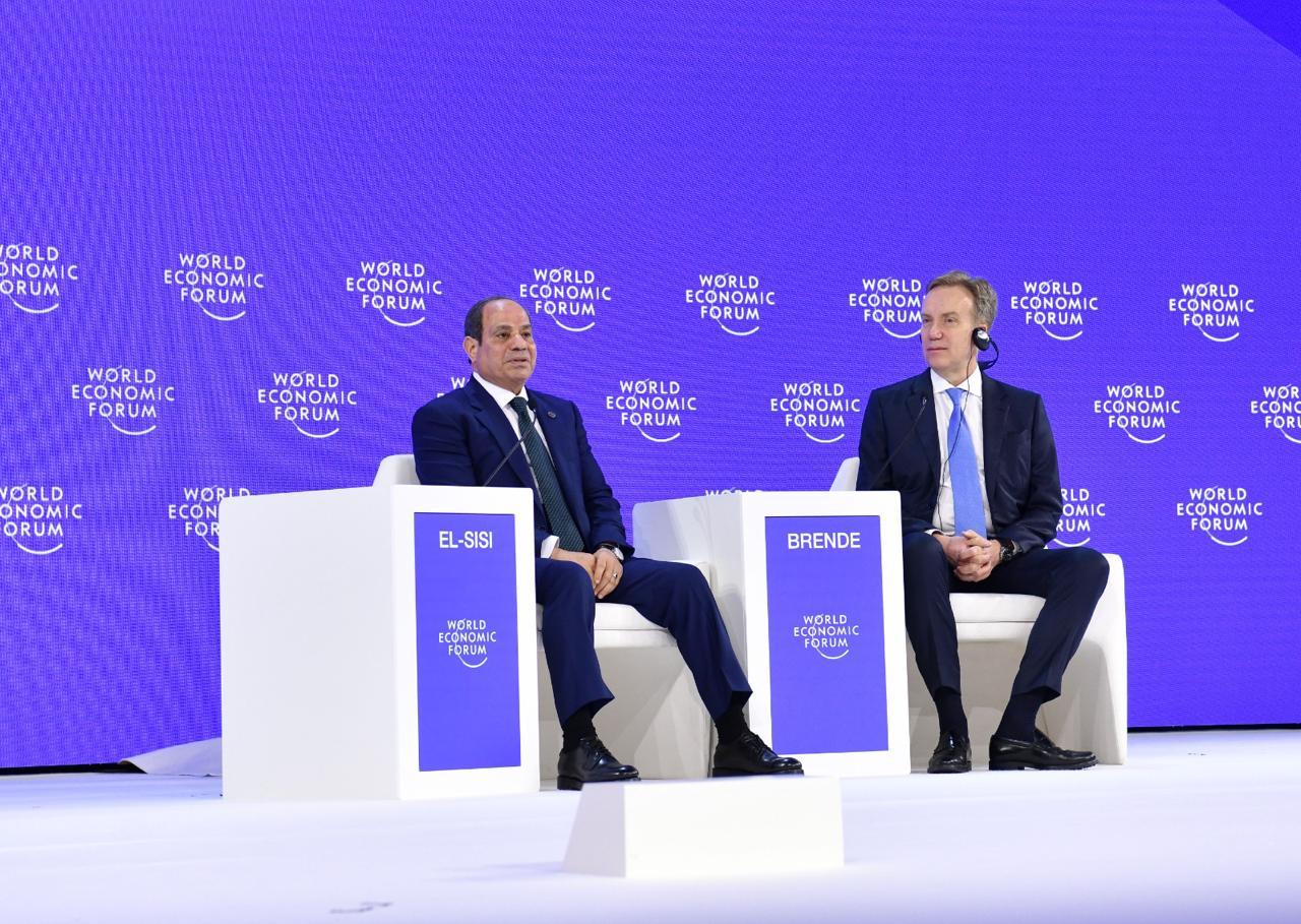 الرئيس السيسي في جلسة حوارية مع نخبة من قادة الأعمال الدوليين