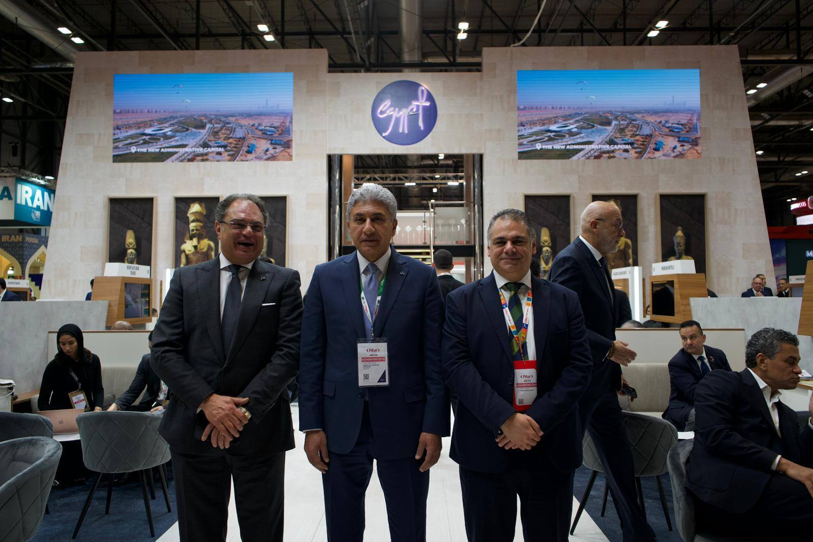 فتحي يفتتح الجناح المصري المُشارك في المعرض السياحي الدولي