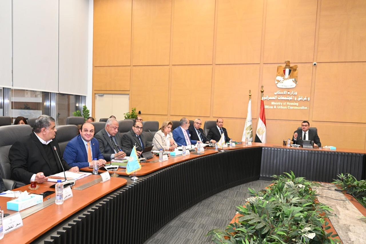 الشربيني يتابع موقف تنفيذ مشروع حدائق تلال الفسطاط